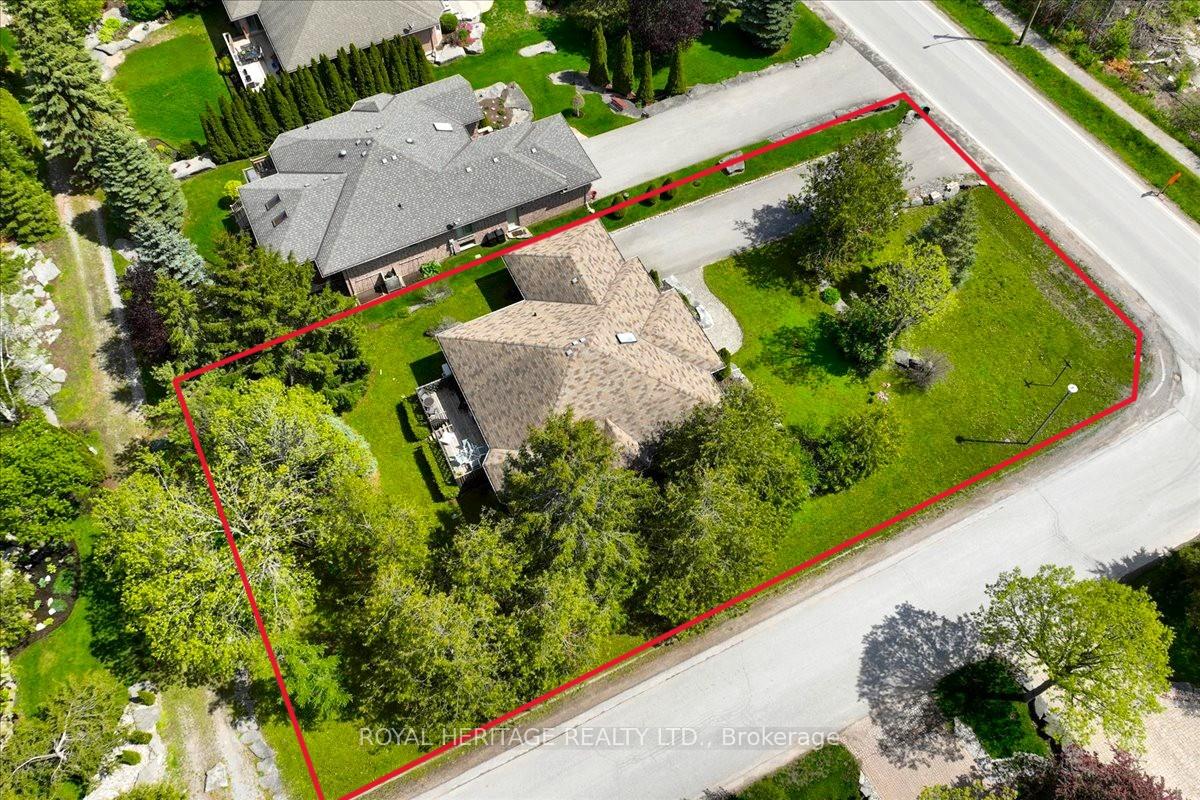 Photo 30 of 2 Mill Street, Kawartha Lakes, Bobcaygeon — HOMEH