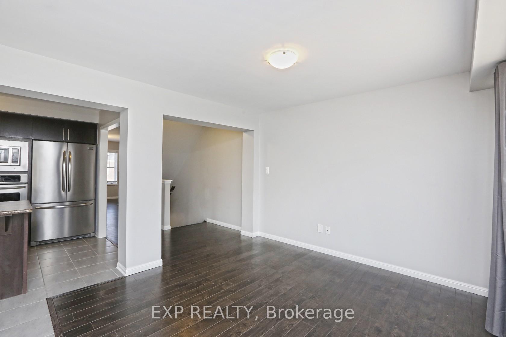Photo 12 of 11 Crossbill Road, Brampton, Northwest Brampton — HOMEH