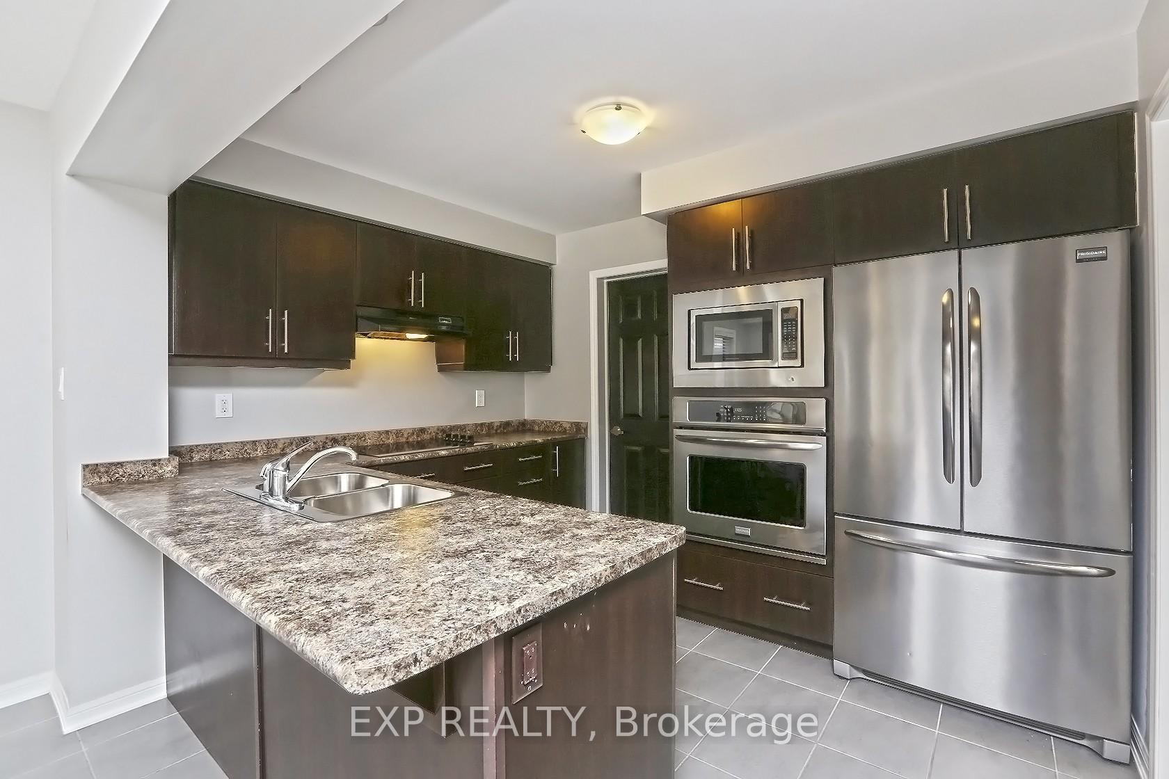 Photo 14 of 11 Crossbill Road, Brampton, Northwest Brampton — HOMEH