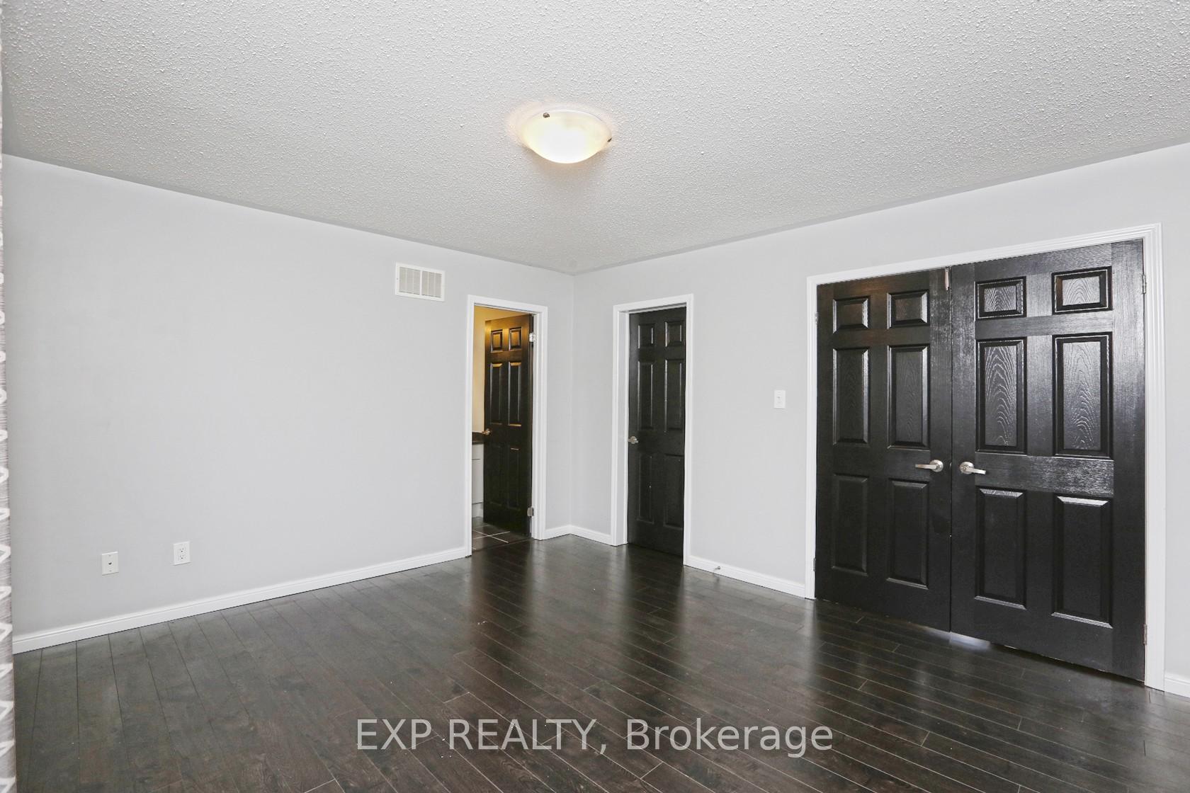 Photo 25 of 11 Crossbill Road, Brampton, Northwest Brampton — HOMEH