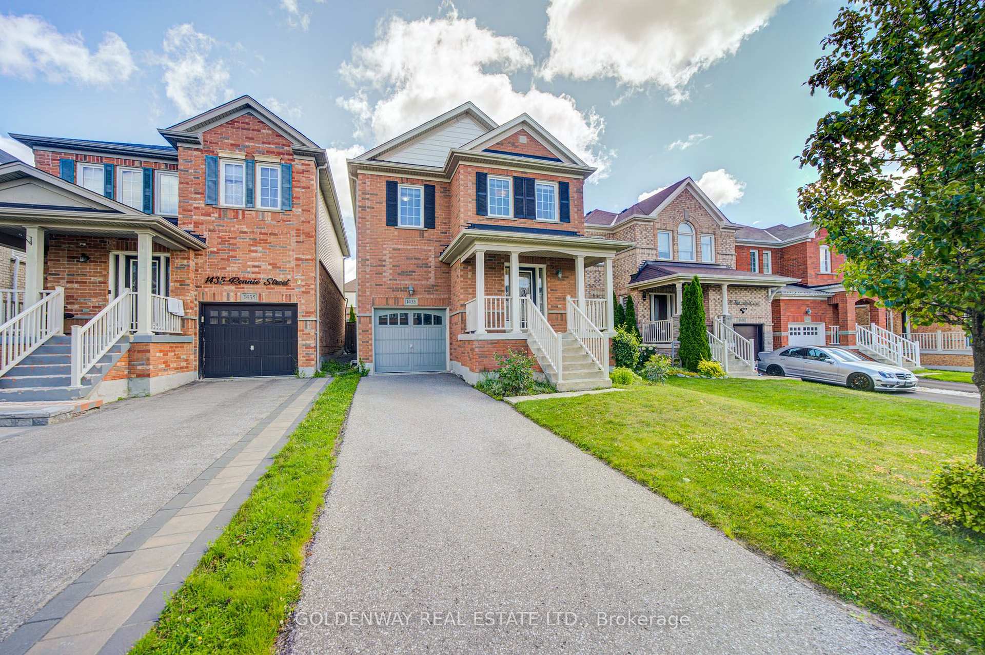 Front of 1433 Rennie Street