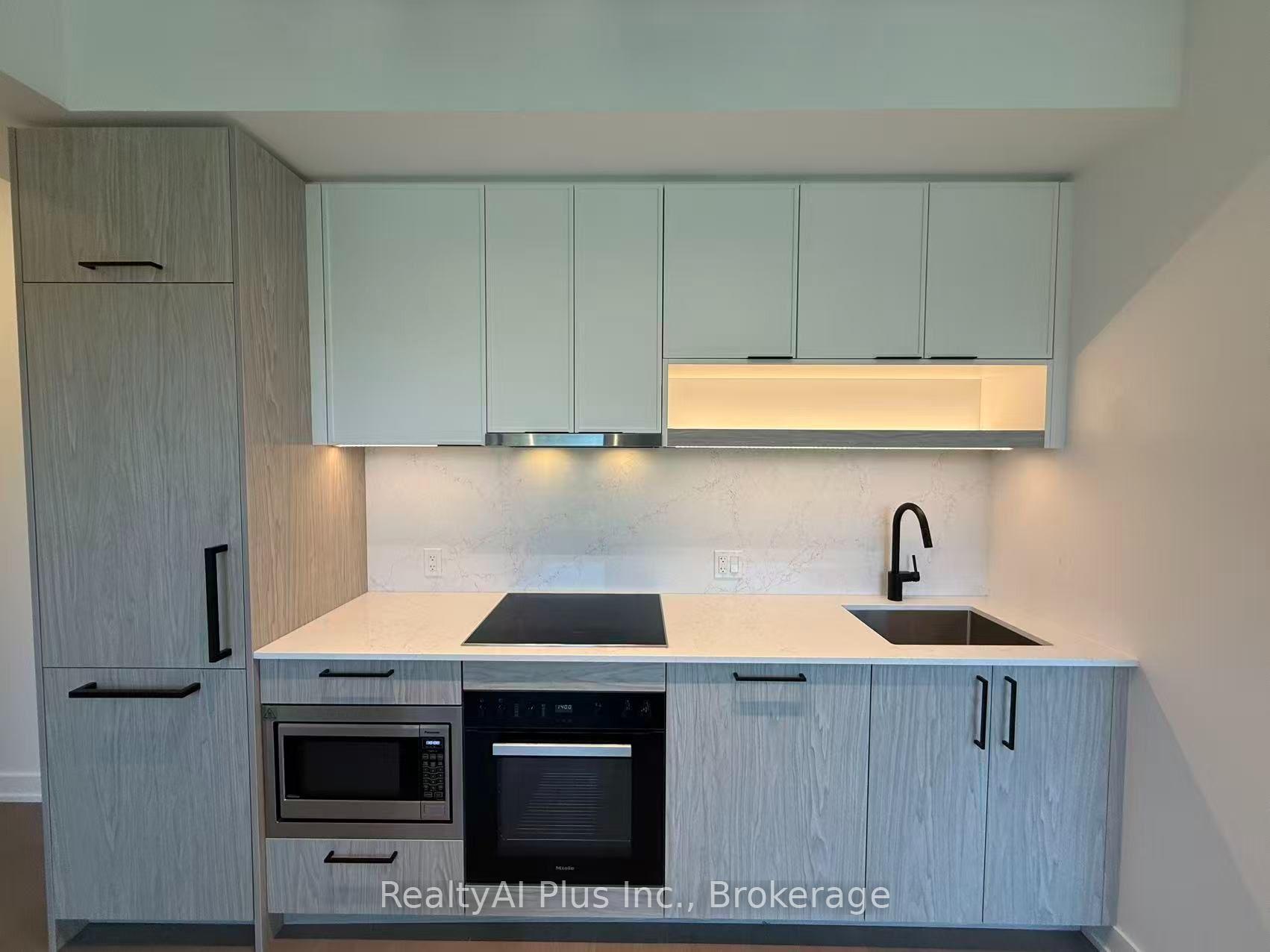 Photo 2 of Unit 606, 91 Montclair Avenue, Toronto, Forest Hill South — HOMEH
