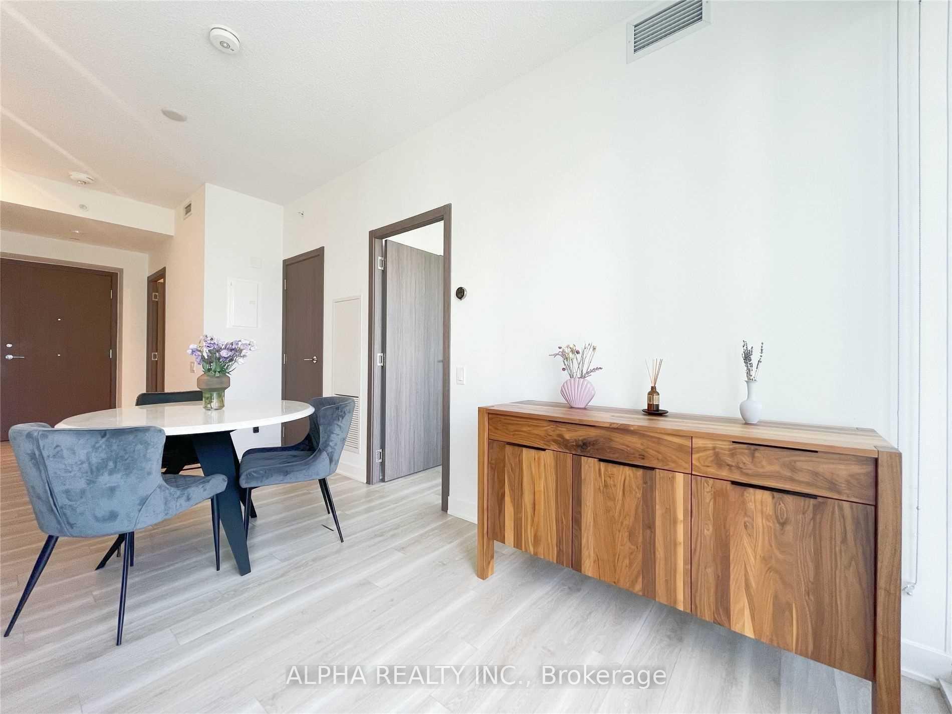 Photo 5 of Unit 3107, 17 Bathurst Street, Toronto, Waterfront Communities — HOMEH