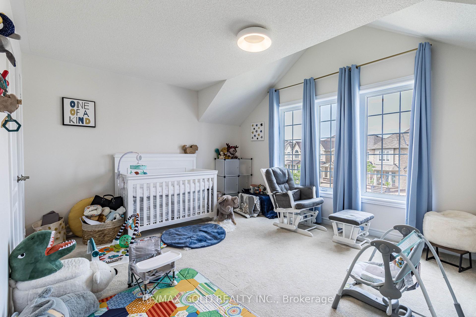 Photo 16 of 110 Banbridge Crescent, Brampton, Credit Valley — HOMEH