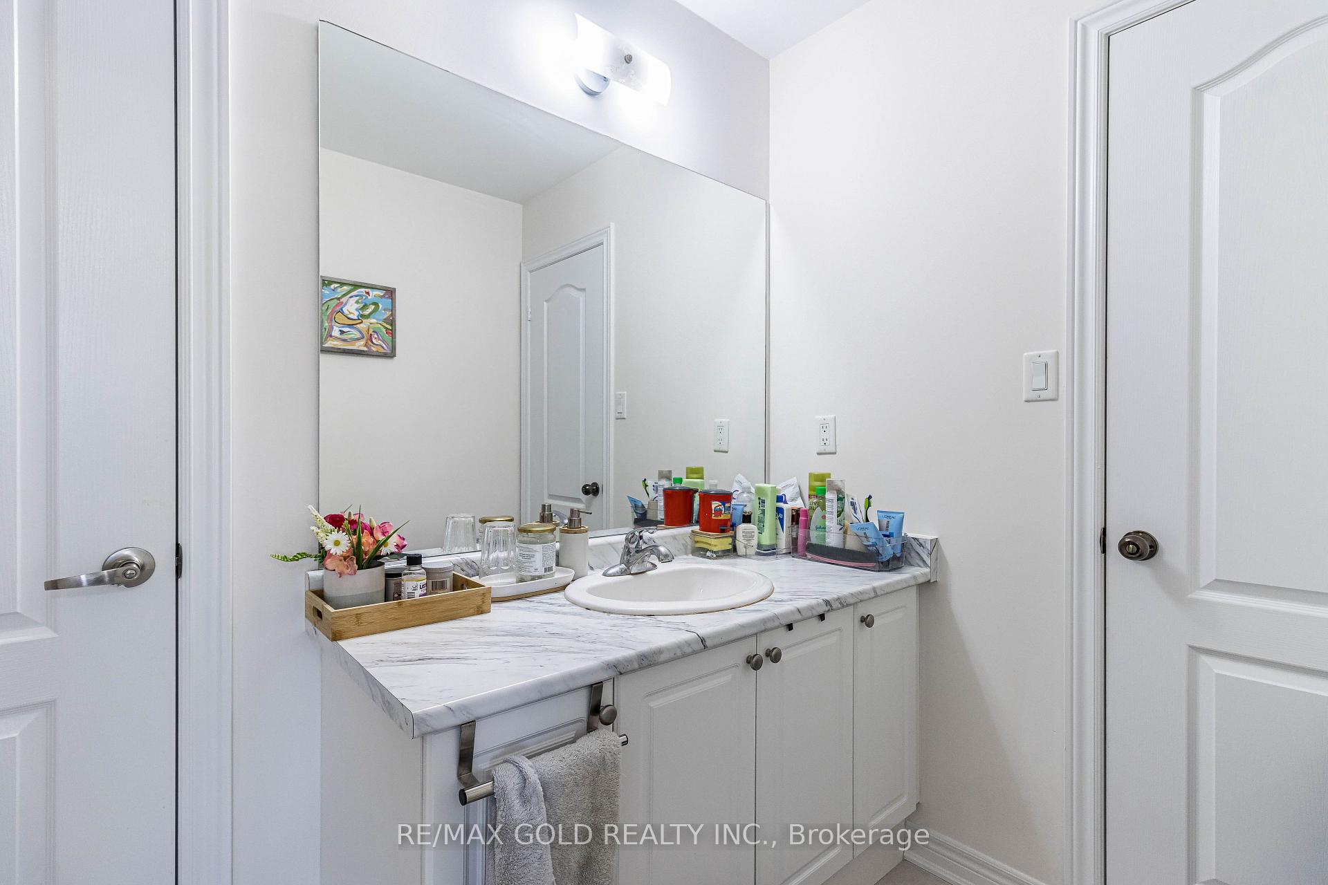 Photo 20 of 110 Banbridge Crescent, Brampton, Credit Valley — HOMEH
