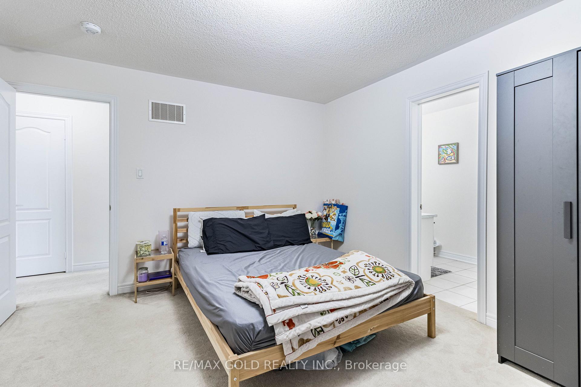 Photo 21 of 110 Banbridge Crescent, Brampton, Credit Valley — HOMEH