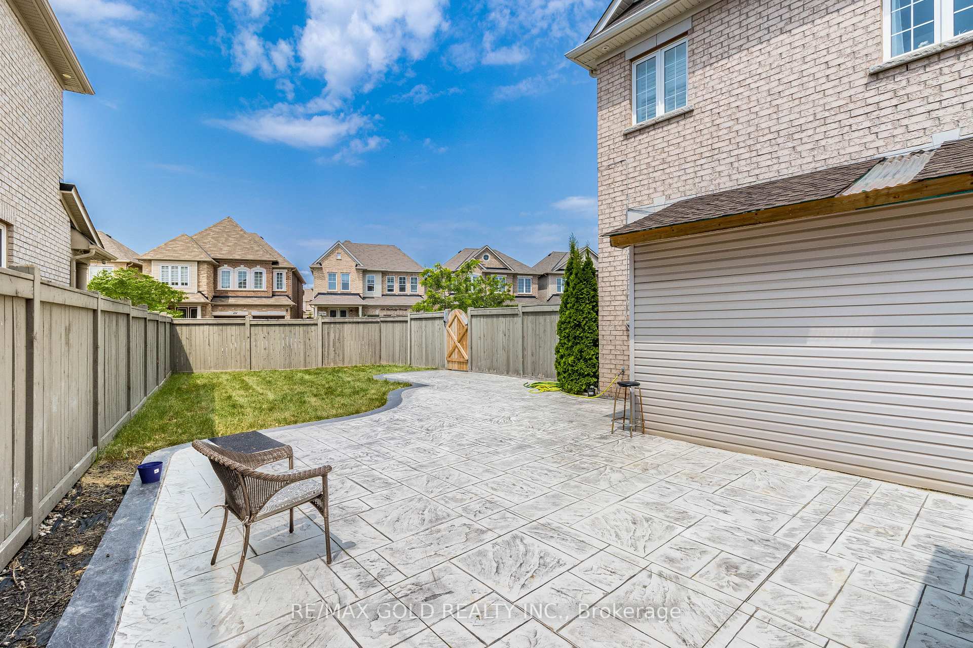 Photo 24 of 110 Banbridge Crescent, Brampton, Credit Valley — HOMEH