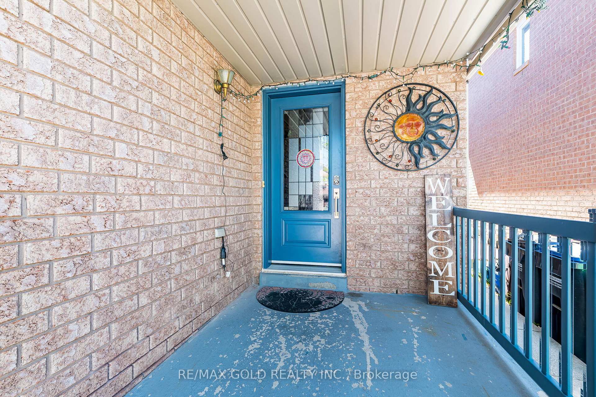 Photo 4 of 7 Roadmaster Lane, Brampton, Fletcher's Meadow — HOMEH