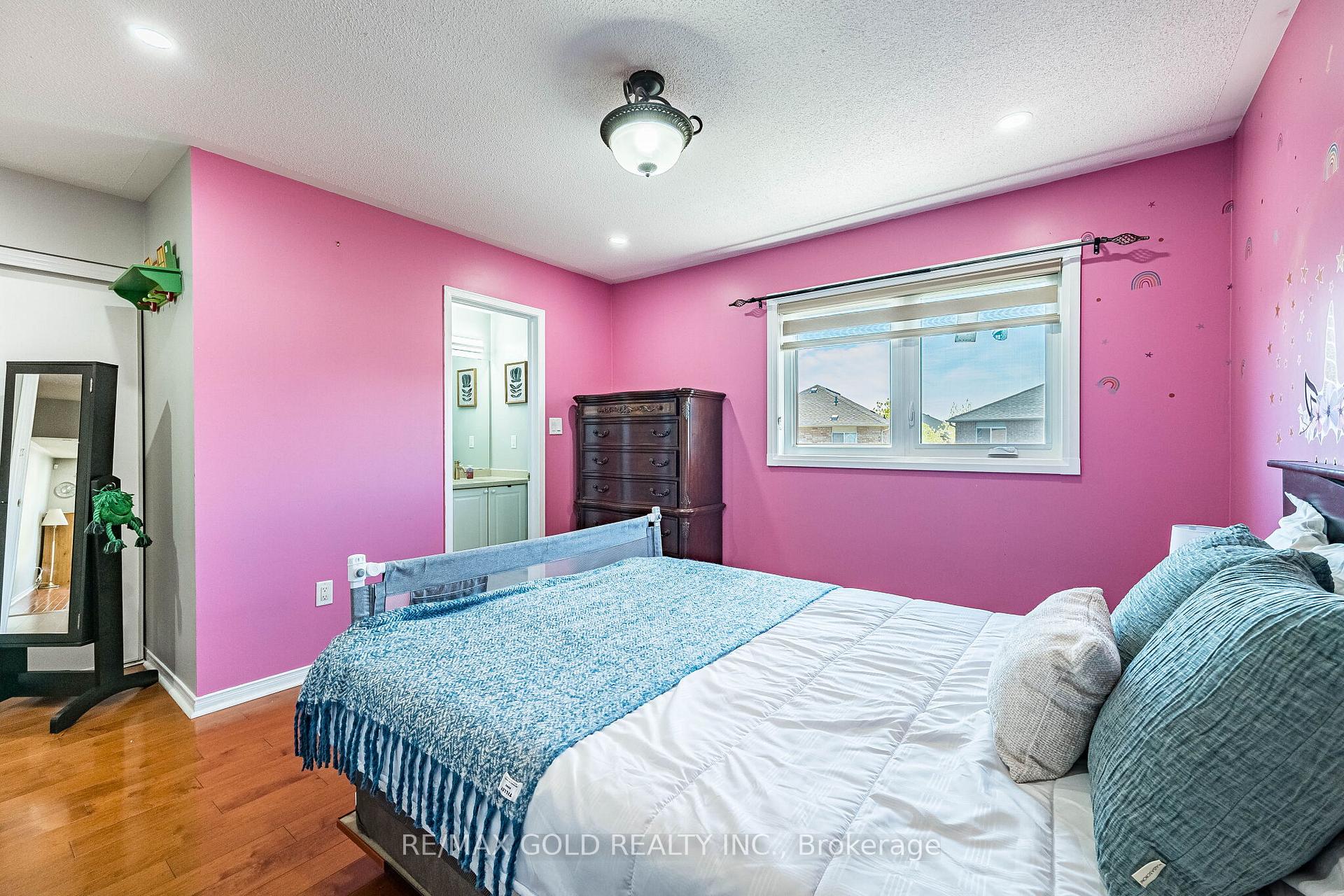 Photo 20 of 7 Roadmaster Lane, Brampton, Fletcher's Meadow — HOMEH