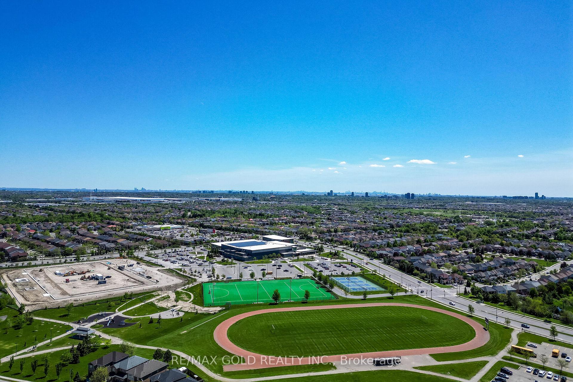 Photo 31 of 7 Roadmaster Lane, Brampton, Fletcher's Meadow — HOMEH