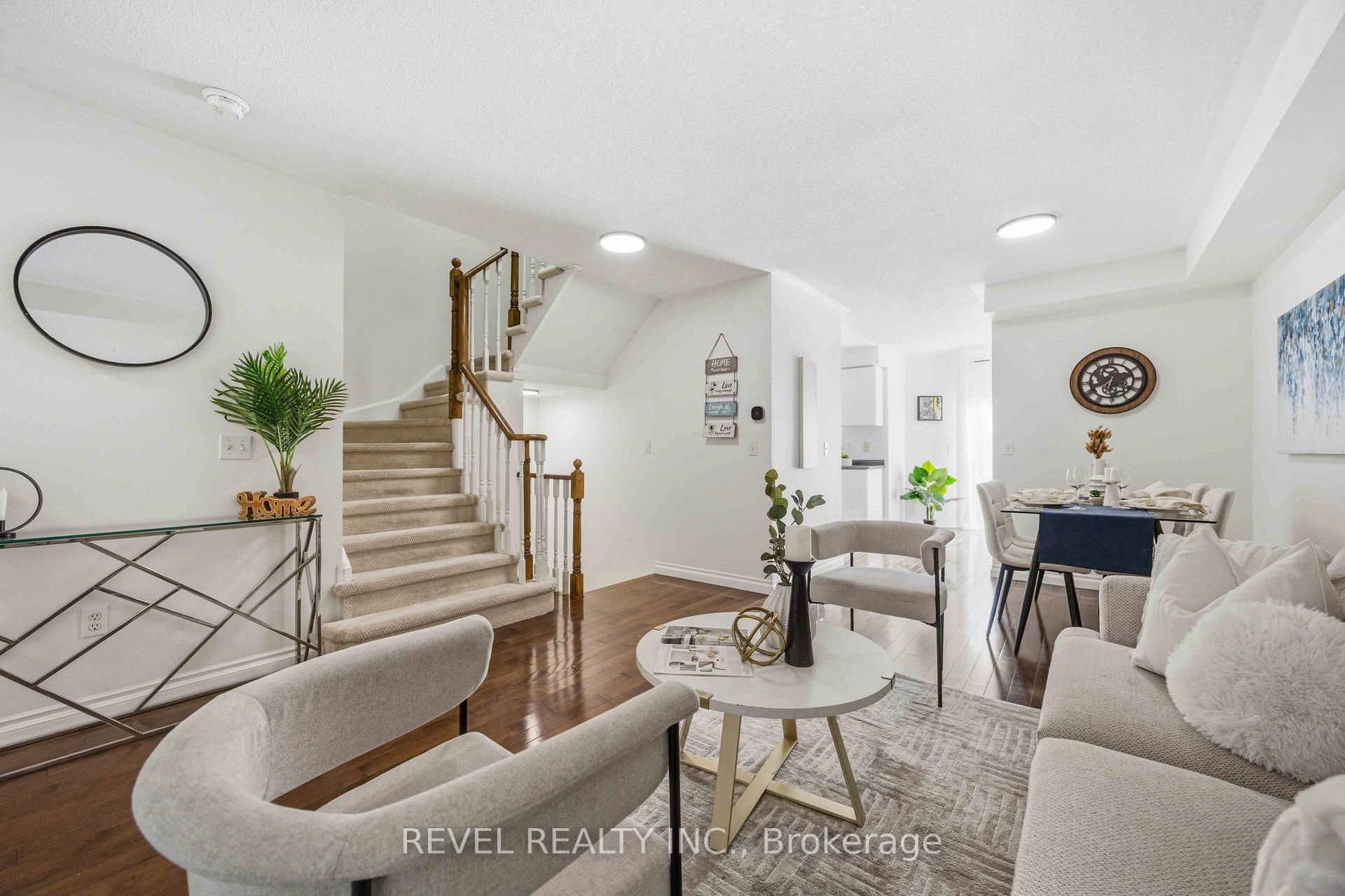 Photo 10 of 56 Greengrove Way, Whitby, Rolling Acres — HOMEH