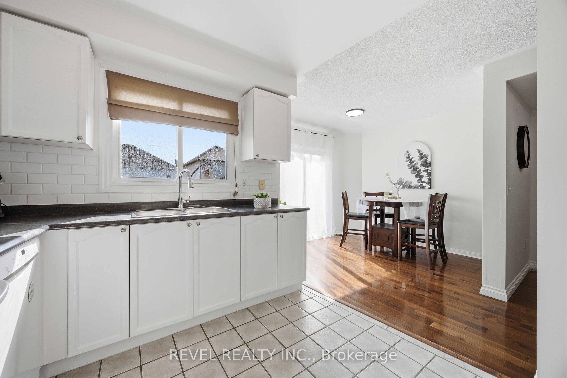 Photo 18 of 56 Greengrove Way, Whitby, Rolling Acres — HOMEH