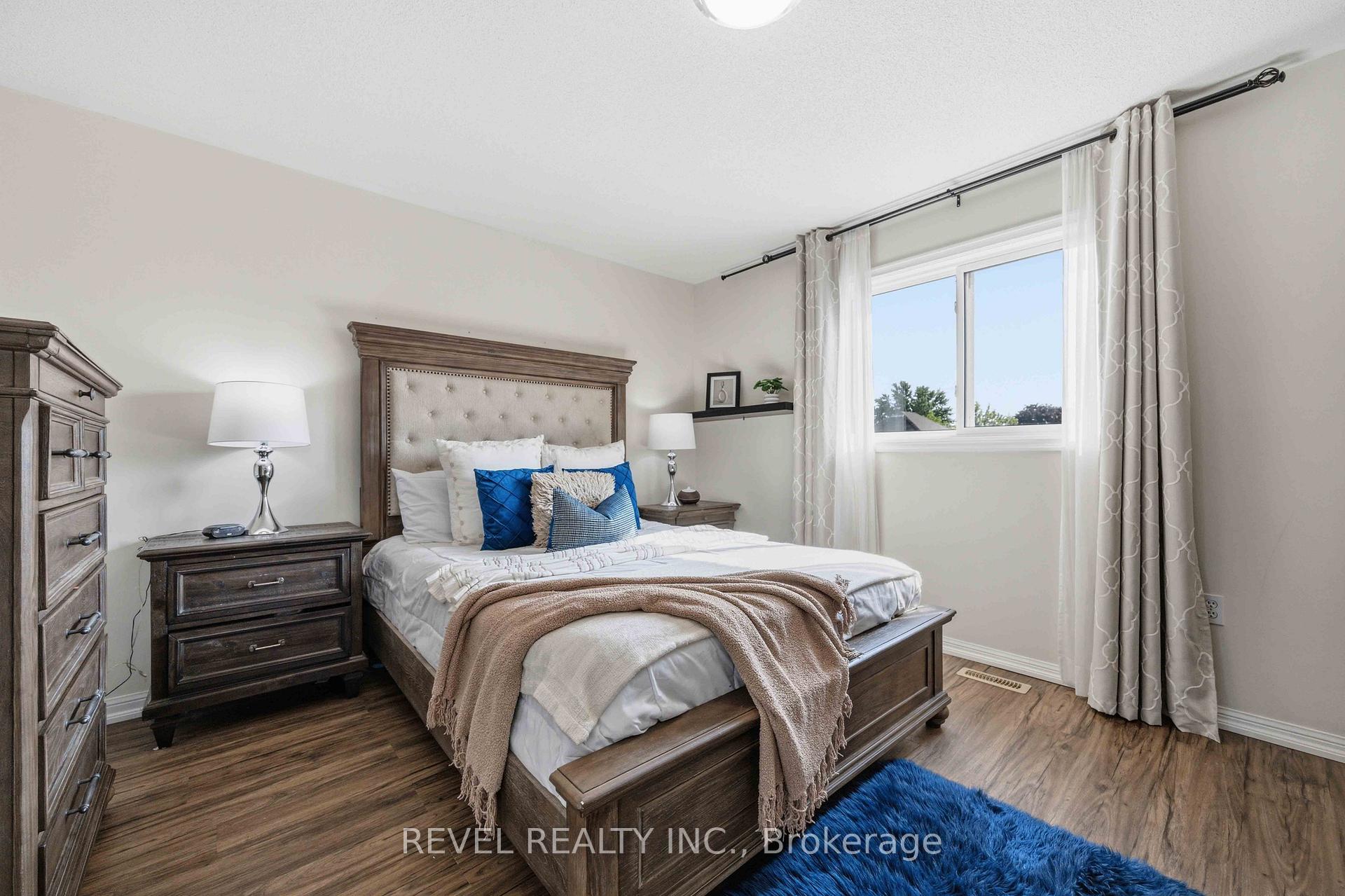 Photo 30 of 56 Greengrove Way, Whitby, Rolling Acres — HOMEH