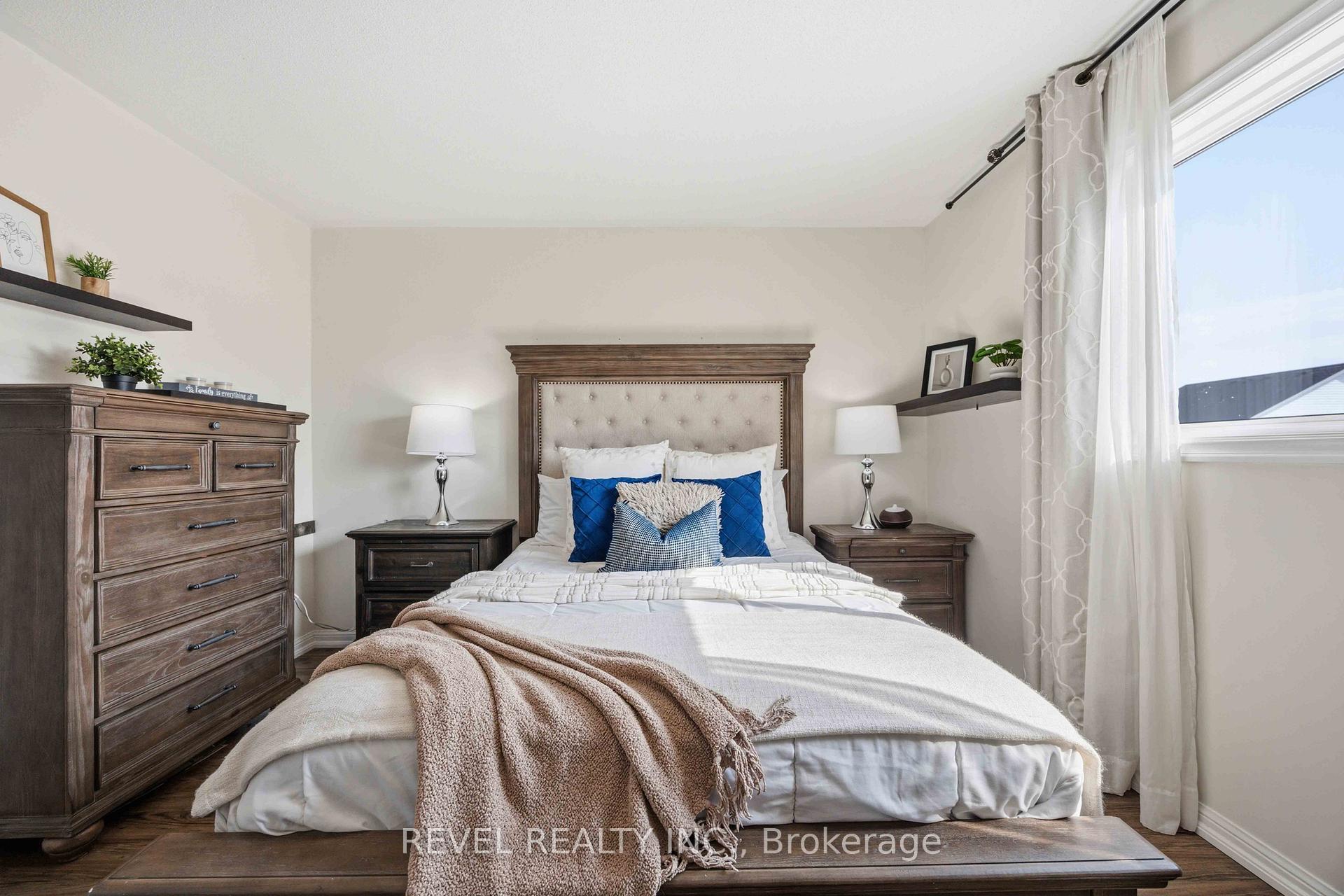 Photo 31 of 56 Greengrove Way, Whitby, Rolling Acres — HOMEH