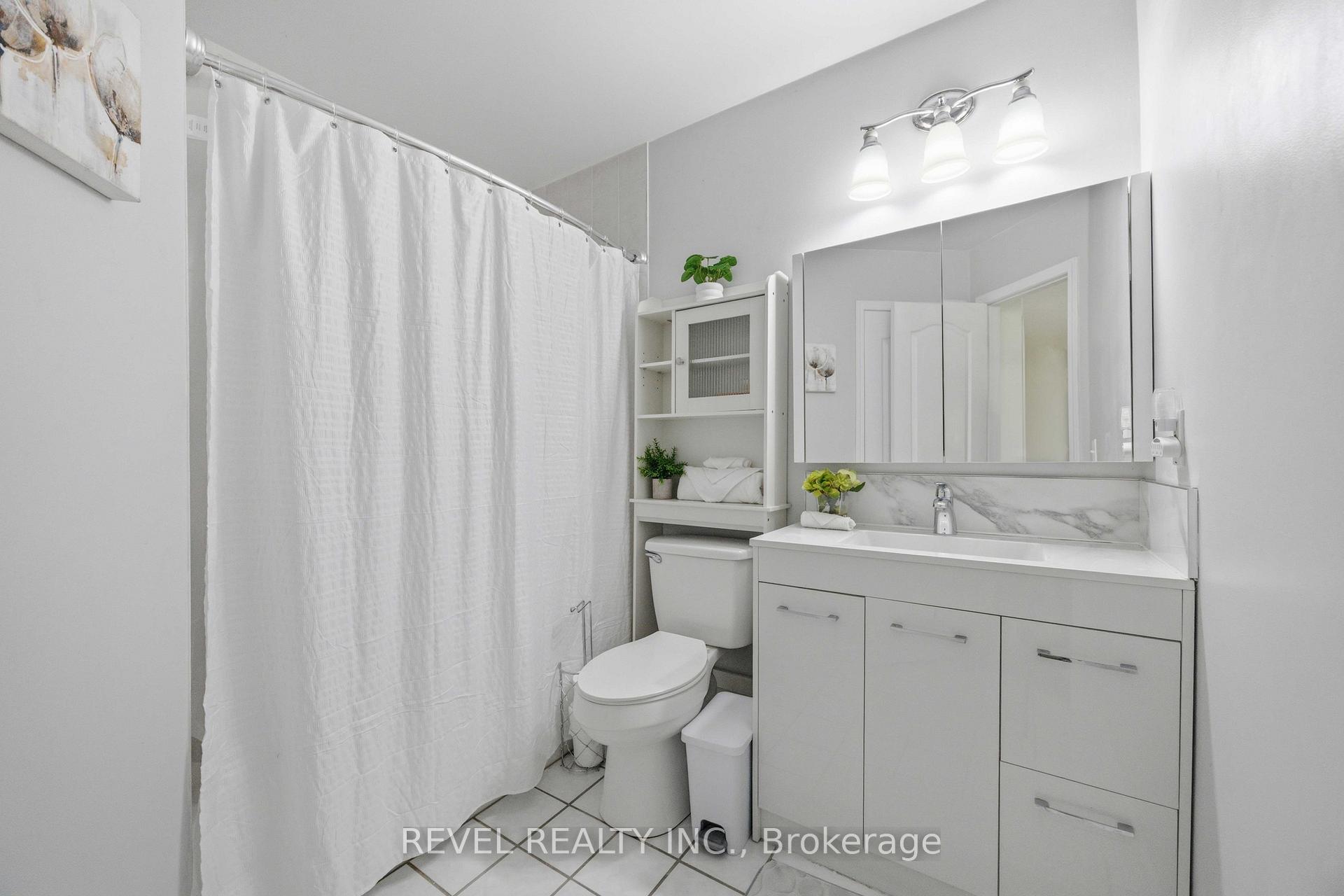 Photo 33 of 56 Greengrove Way, Whitby, Rolling Acres — HOMEH