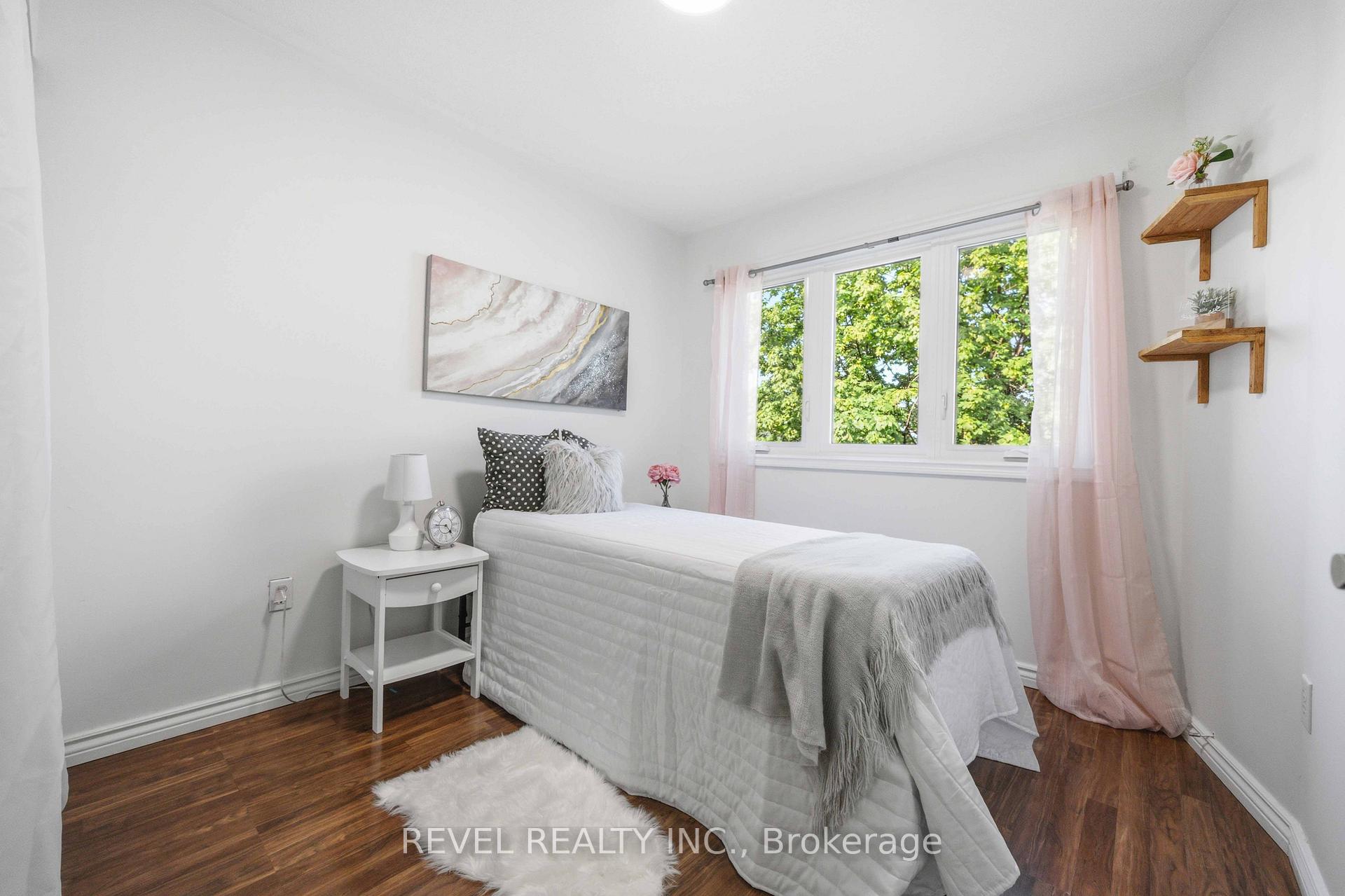 Photo 34 of 56 Greengrove Way, Whitby, Rolling Acres — HOMEH