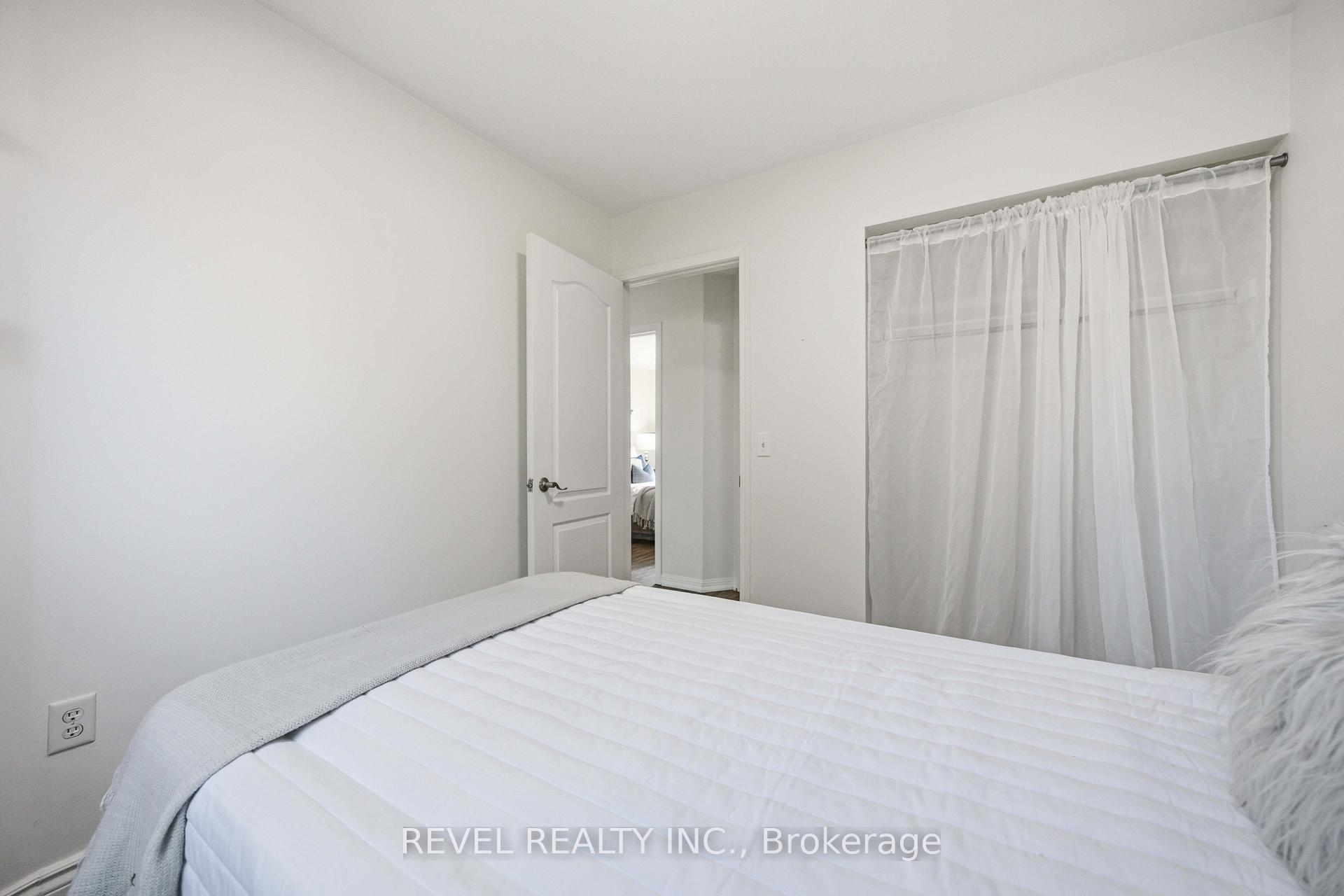Photo 35 of 56 Greengrove Way, Whitby, Rolling Acres — HOMEH