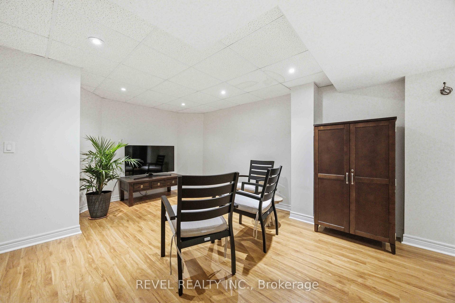 Photo 46 of 56 Greengrove Way, Whitby, Rolling Acres — HOMEH