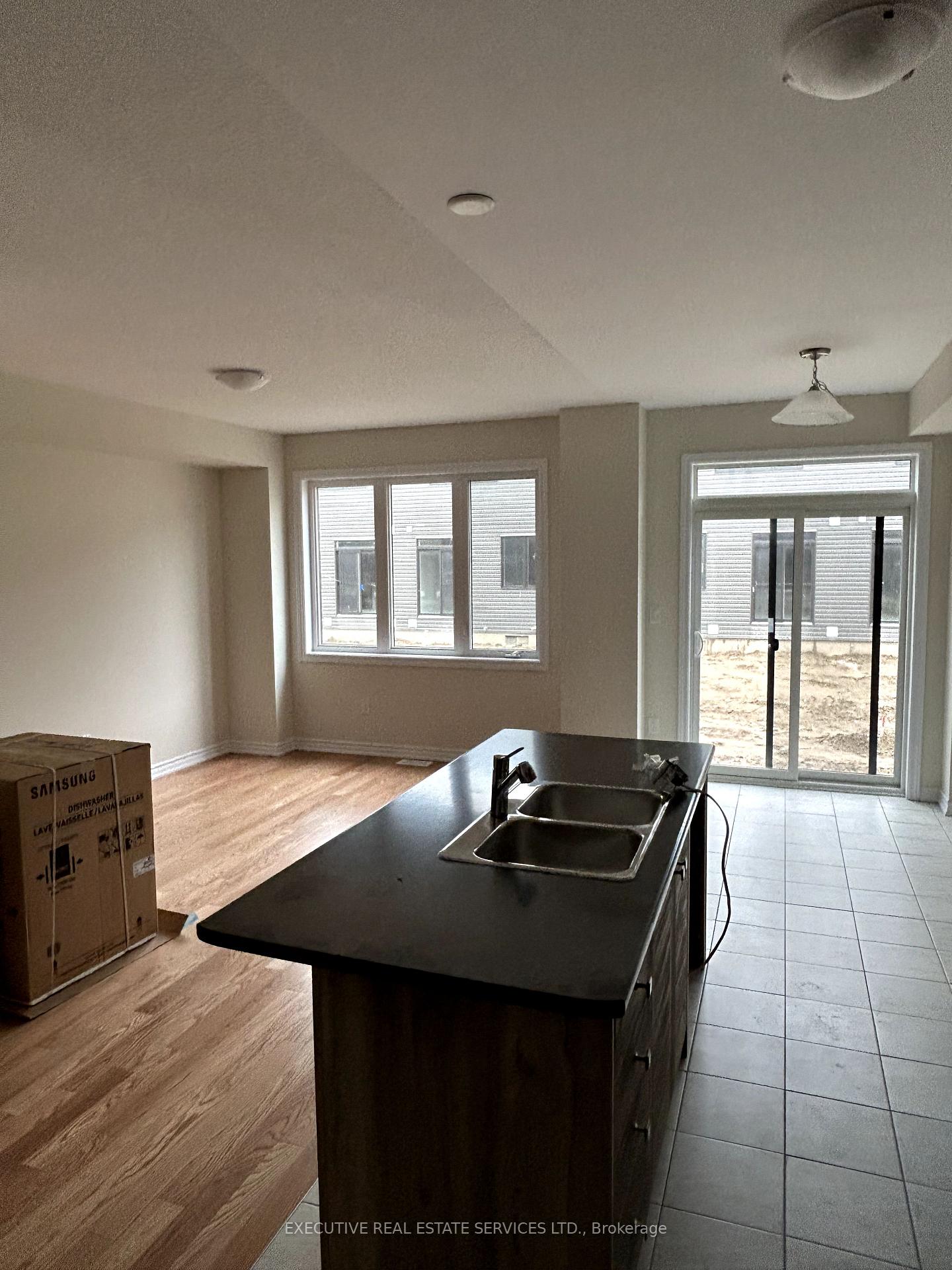 Photo 9 of 41 Sun Haven Lane, Thorold, Rolling Meadows — HOMEH