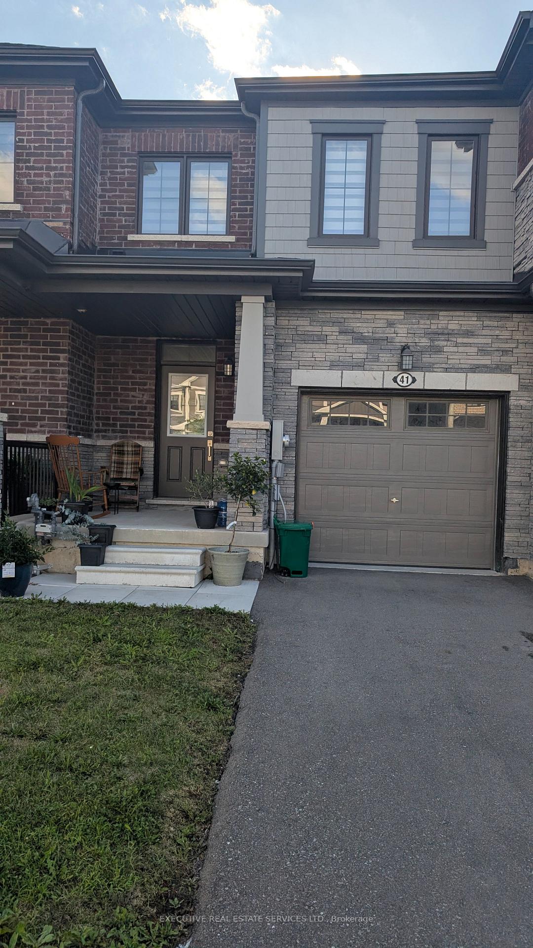 Photo 2 of 41 Sun Haven Lane, Thorold, Rolling Meadows — HOMEH