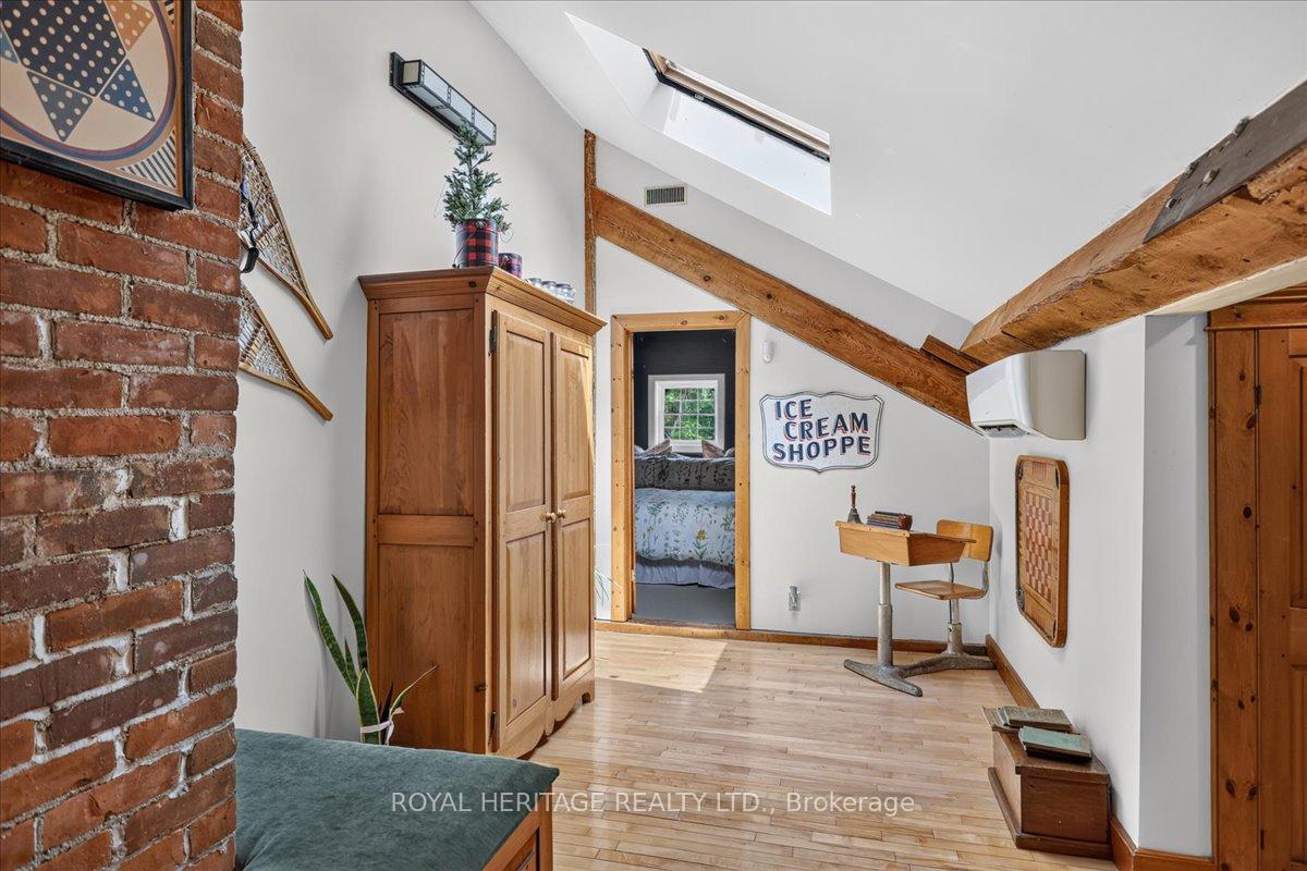Photo 24 of 210 Cosh's Road, Kawartha Lakes, Verulam — HOMEH