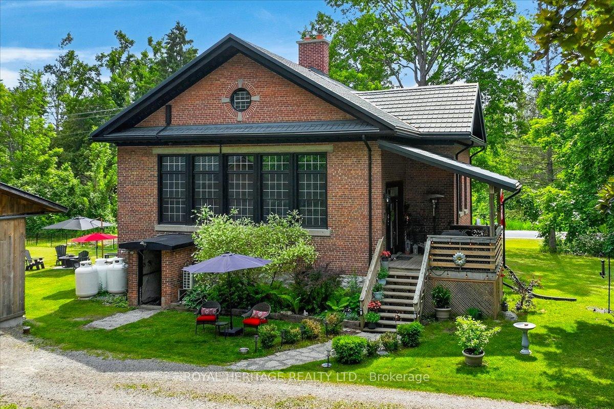 Photo 1 of 210 Cosh's Road, Kawartha Lakes, Verulam — HOMEH