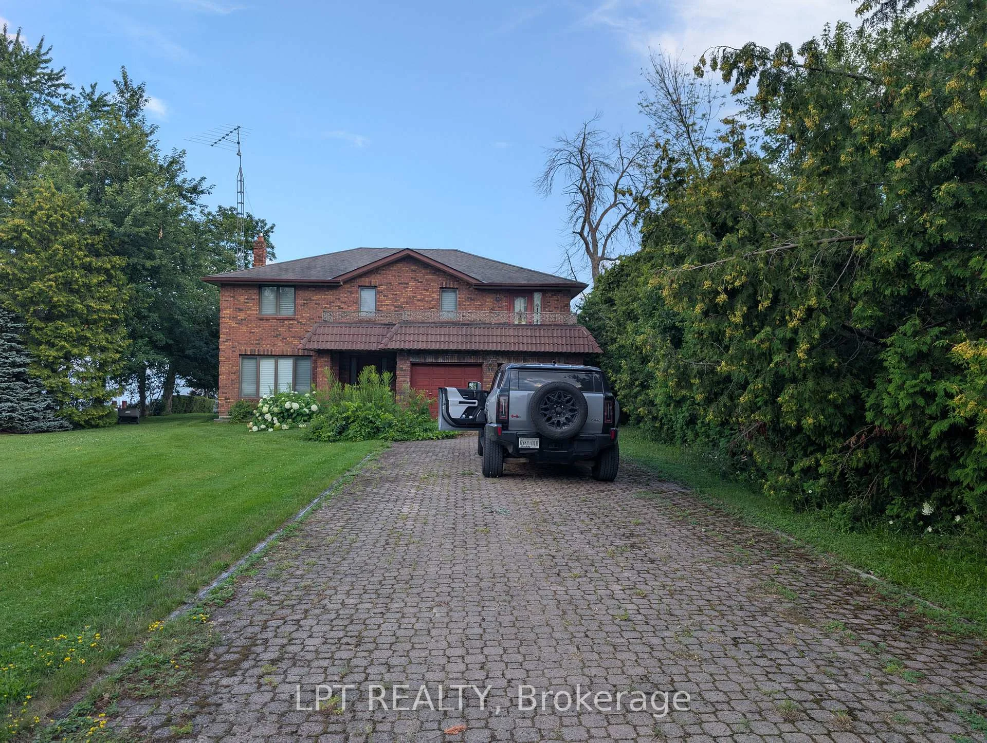 Photo 2 of 47 Parkside Drive, Oro-Medonte, Rural Oro-Medonte — HOMEH