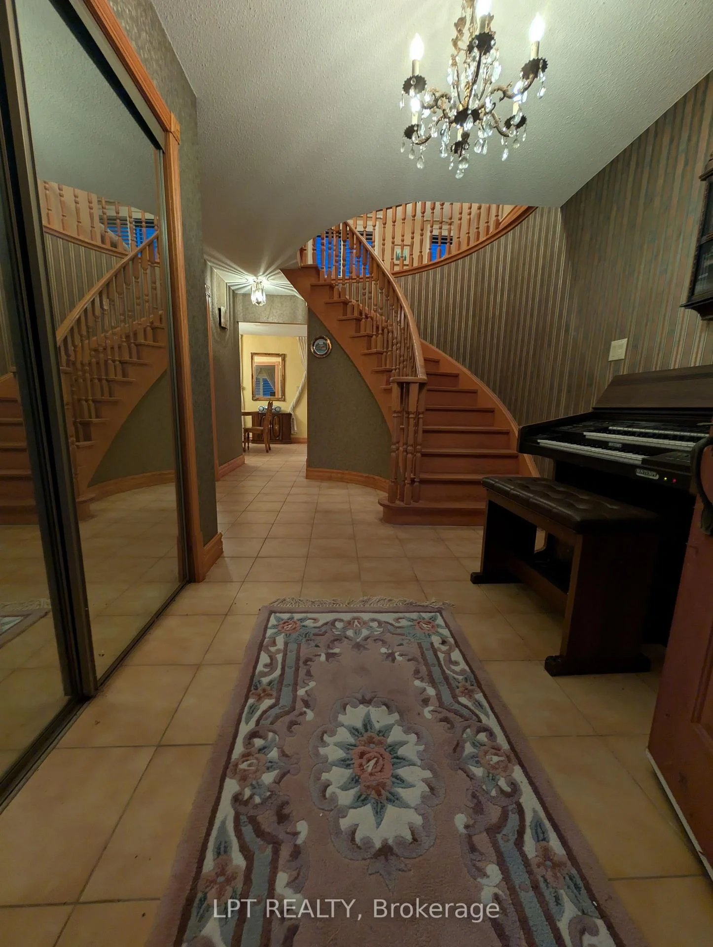 Photo 11 of 47 Parkside Drive, Oro-Medonte, Rural Oro-Medonte — HOMEH