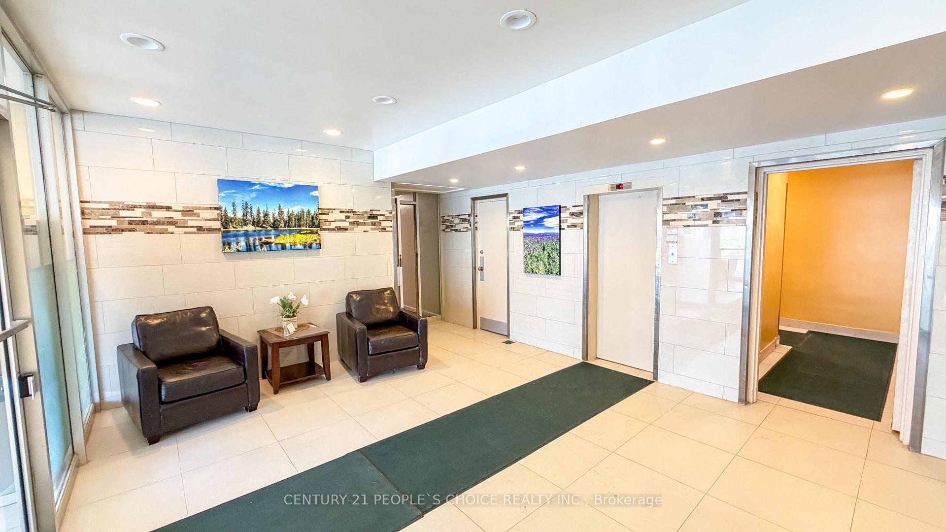 Photo 2 of Unit 201, 2485 Woking Crescent, Mississauga, Sheridan — HOMEH