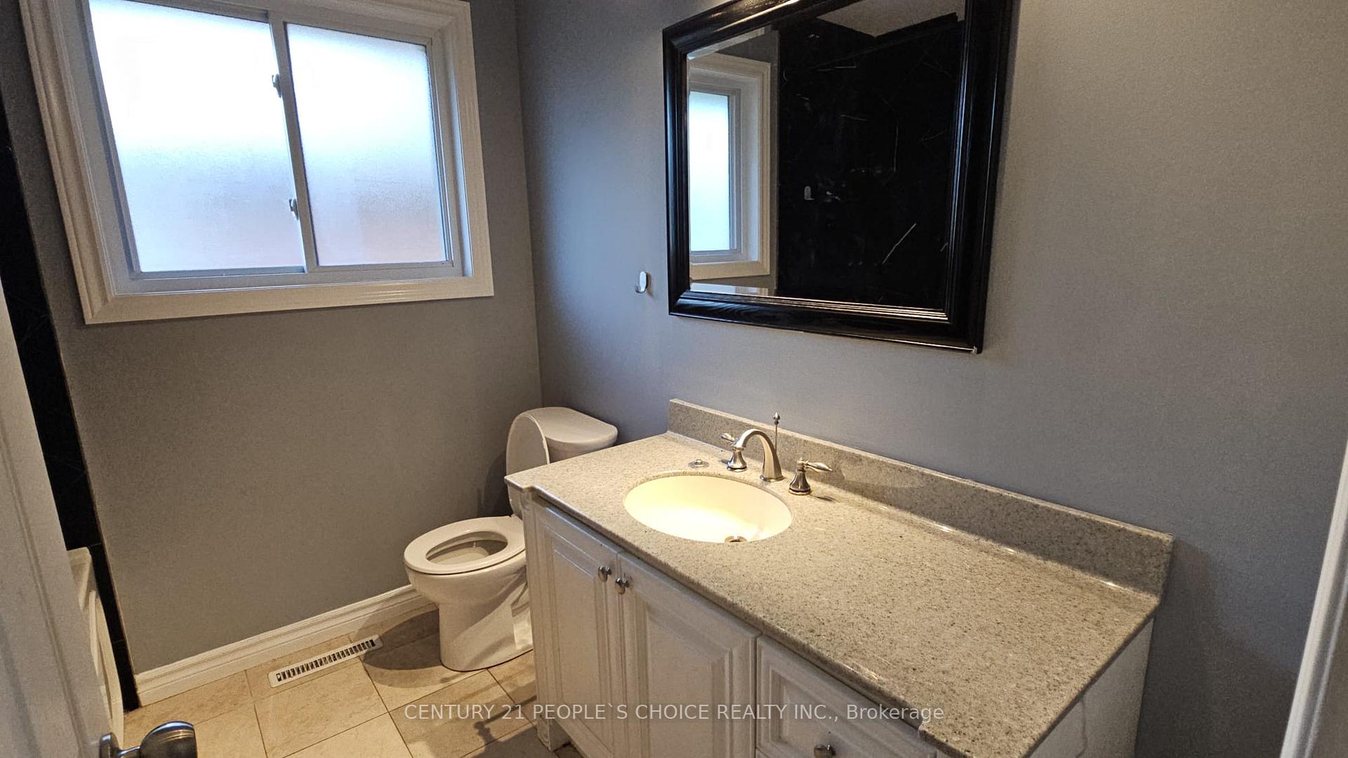 Photo 10 of 98 Lynbrook Drive, Hamilton, Rolston — HOMEH