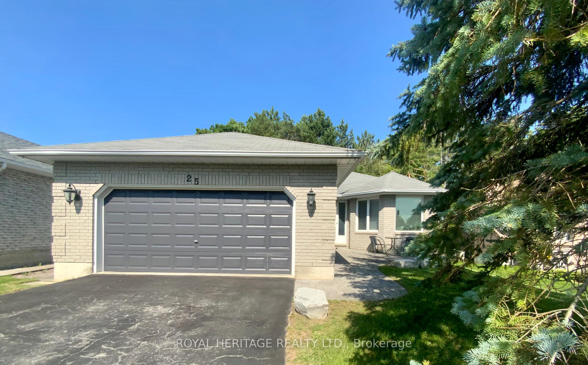 Photo 1 of 25 Hillview Drive, Kawartha Lakes, Bobcaygeon — HOMEH