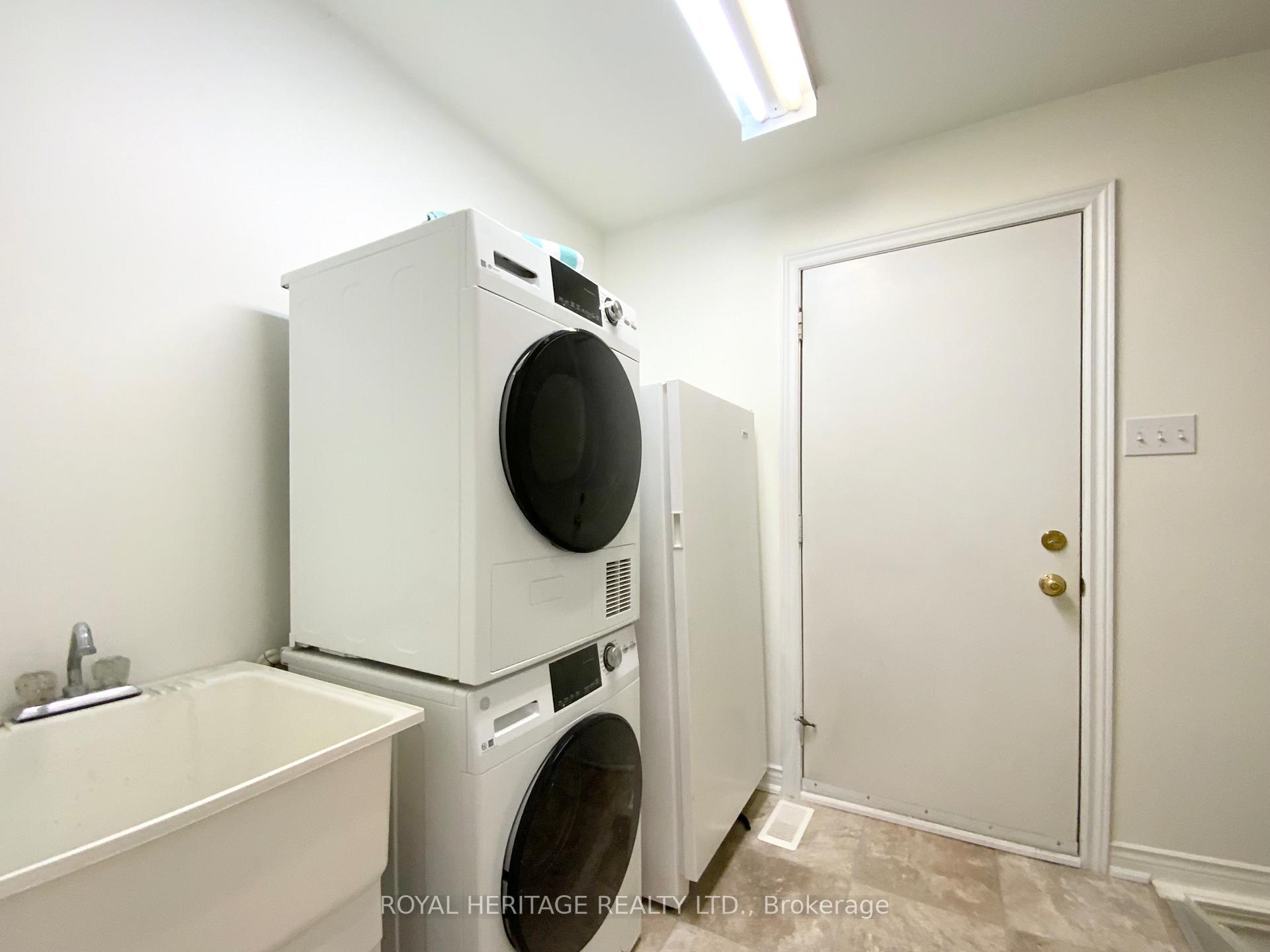 Photo 17 of 25 Hillview Drive, Kawartha Lakes, Bobcaygeon — HOMEH