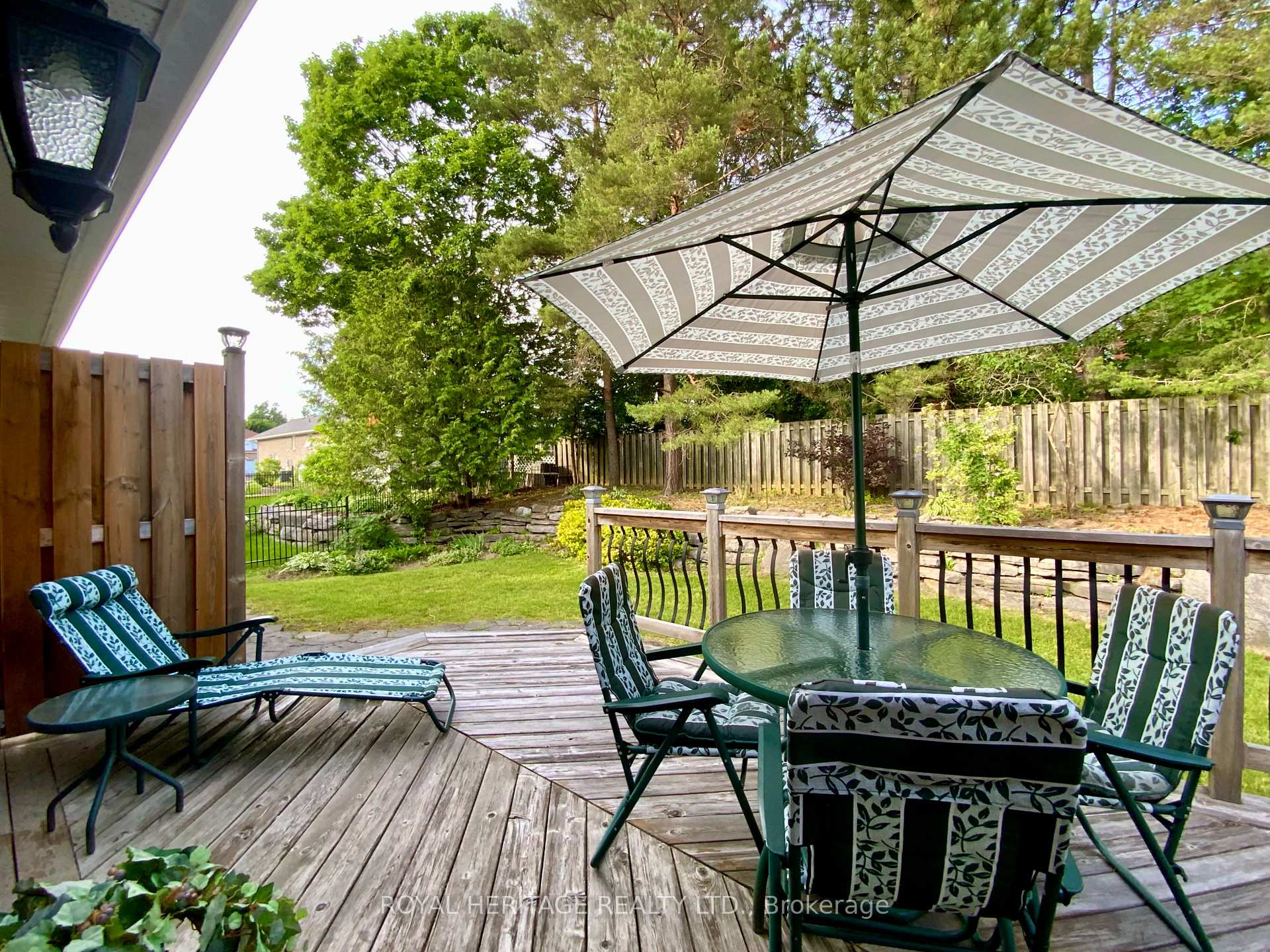 Photo 27 of 25 Hillview Drive, Kawartha Lakes, Bobcaygeon — HOMEH