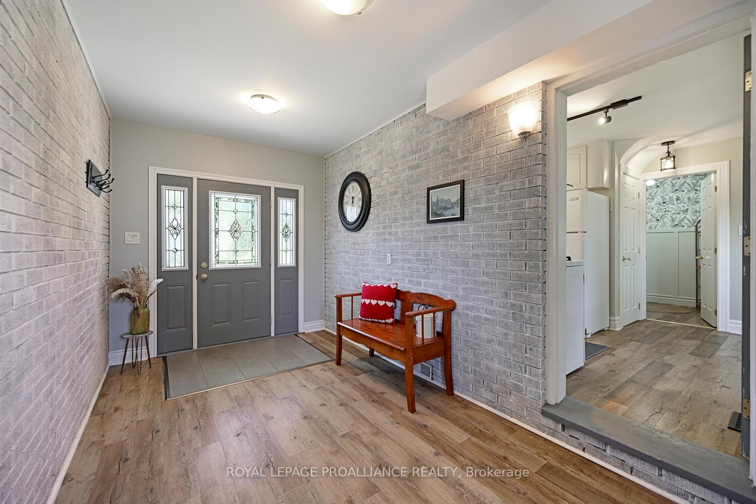 Photo 8 of 825 Joseph Street, Edwardsburgh/Cardinal, Town of Cardinal — HOMEH