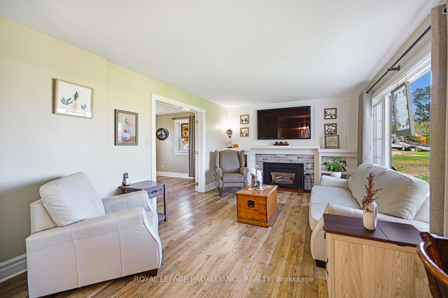 Photo 14 of 825 Joseph Street, Edwardsburgh/Cardinal, Town of Cardinal — HOMEH