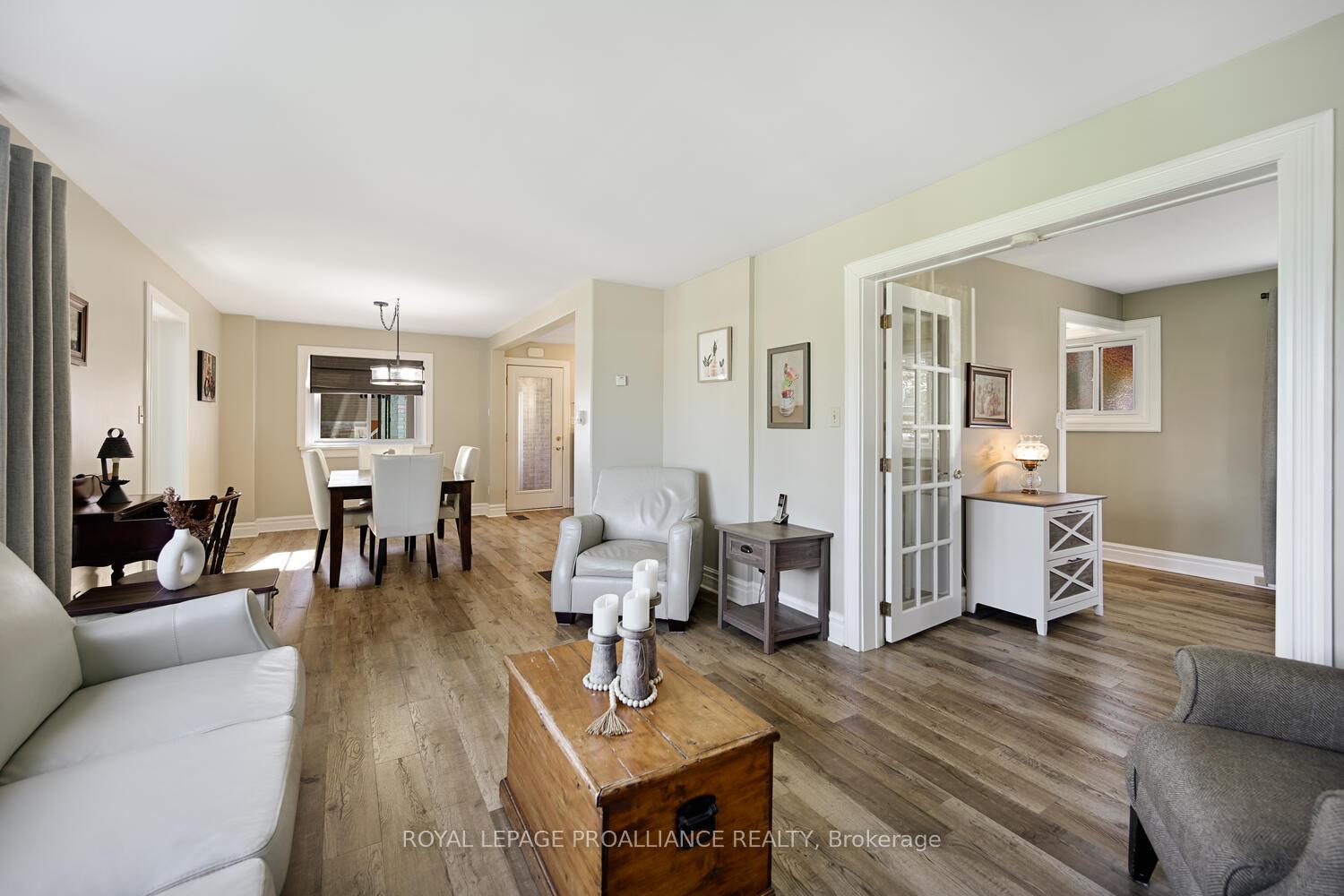 Photo 15 of 825 Joseph Street, Edwardsburgh/Cardinal, Town of Cardinal — HOMEH