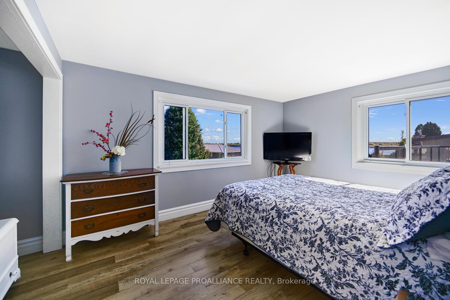 Photo 23 of 825 Joseph Street, Edwardsburgh/Cardinal, Town of Cardinal — HOMEH