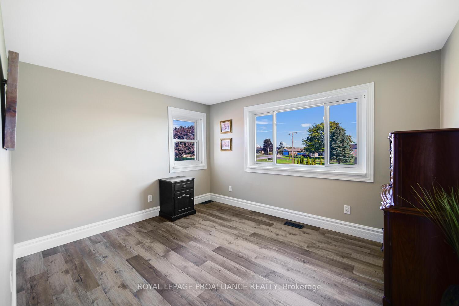 Photo 25 of 825 Joseph Street, Edwardsburgh/Cardinal, Town of Cardinal — HOMEH