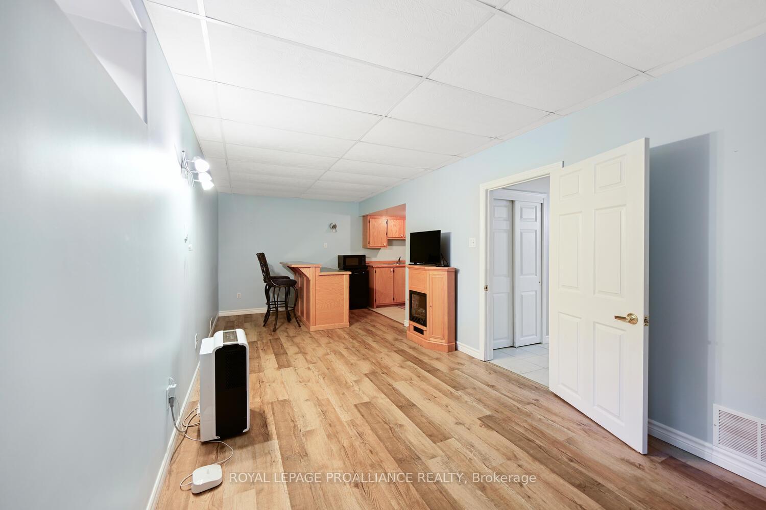 Photo 29 of 825 Joseph Street, Edwardsburgh/Cardinal, Town of Cardinal — HOMEH