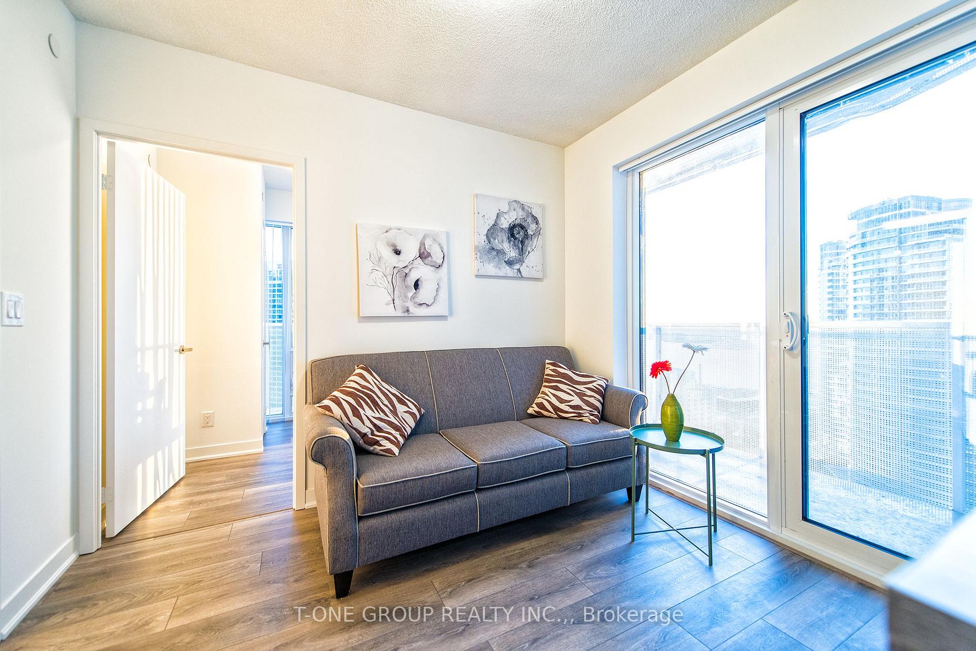 Photo 3 of Unit 2610, 88 Harbour Street, Toronto, Waterfront Communities — HOMEH