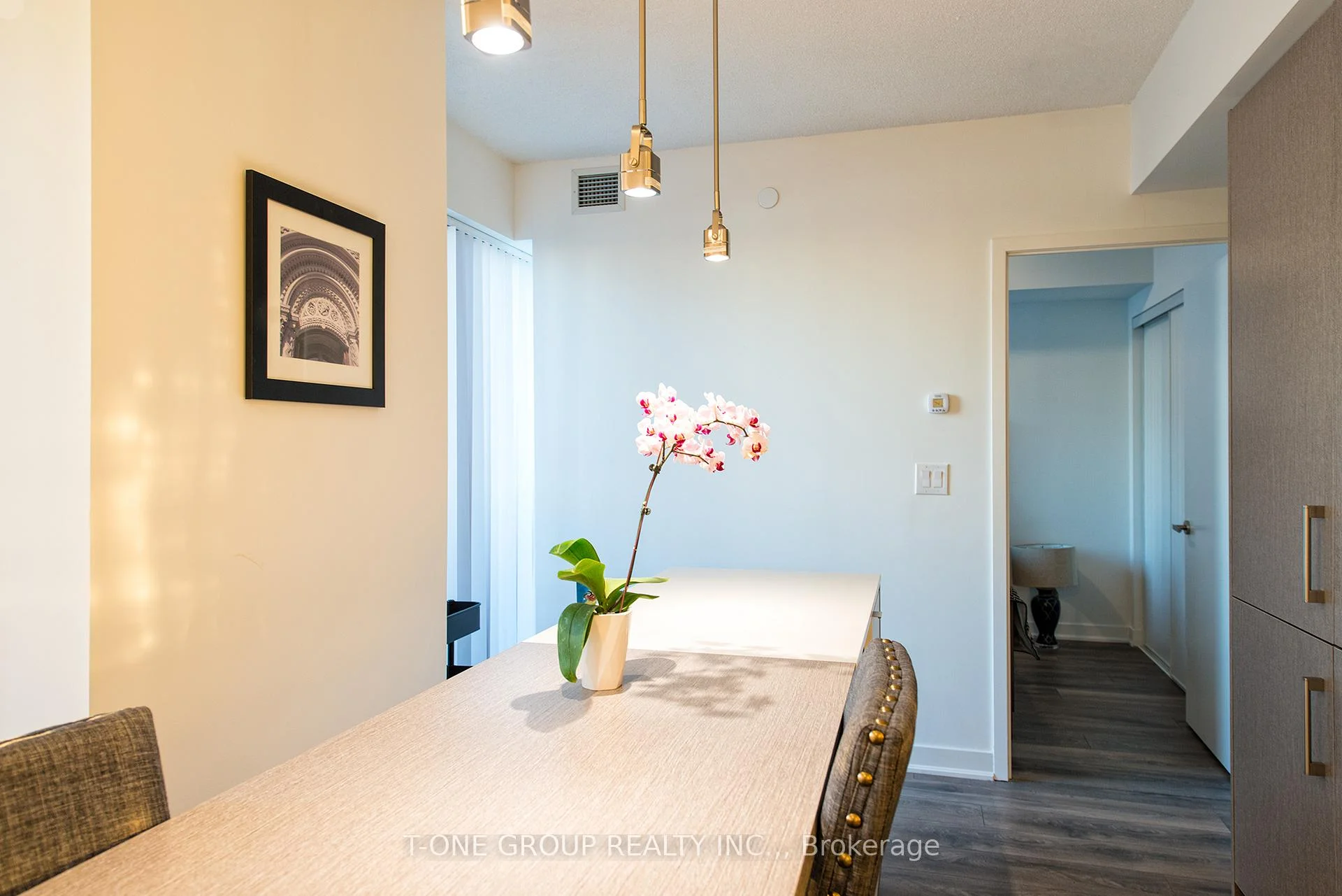 Photo 6 of Unit 2610, 88 Harbour Street, Toronto, Waterfront Communities — HOMEH