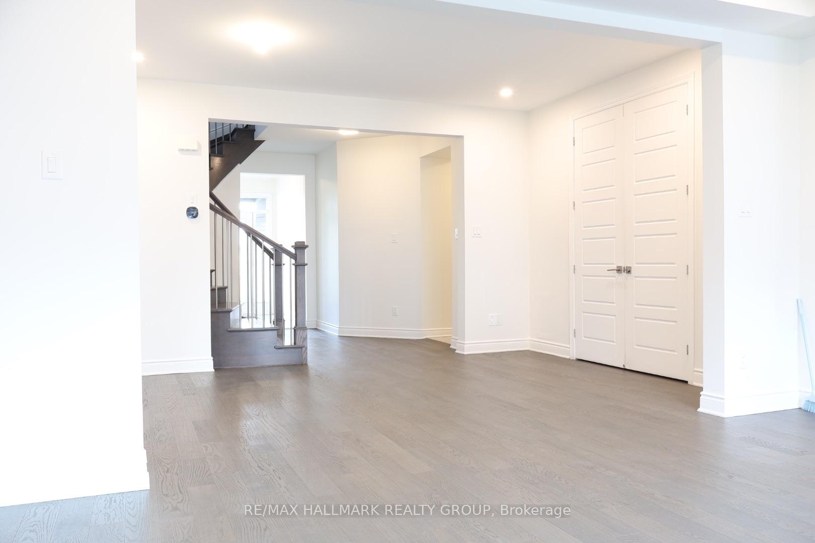Photo 3 of 319 Proxima Terrace, Ottawa, Barrhaven - Half Moon Bay — HOMEH
