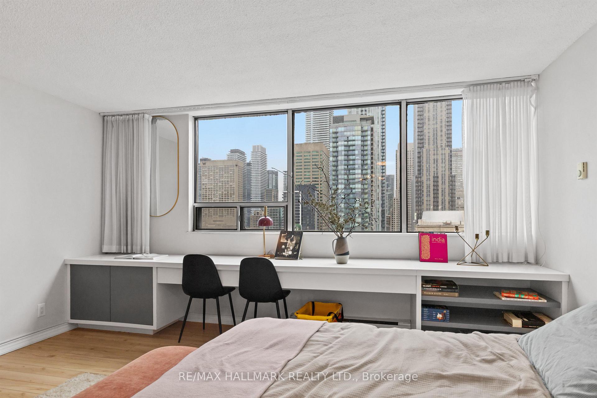 Photo 13 of Unit 1603, 914 Yonge Street, Toronto, The Annex — HOMEH