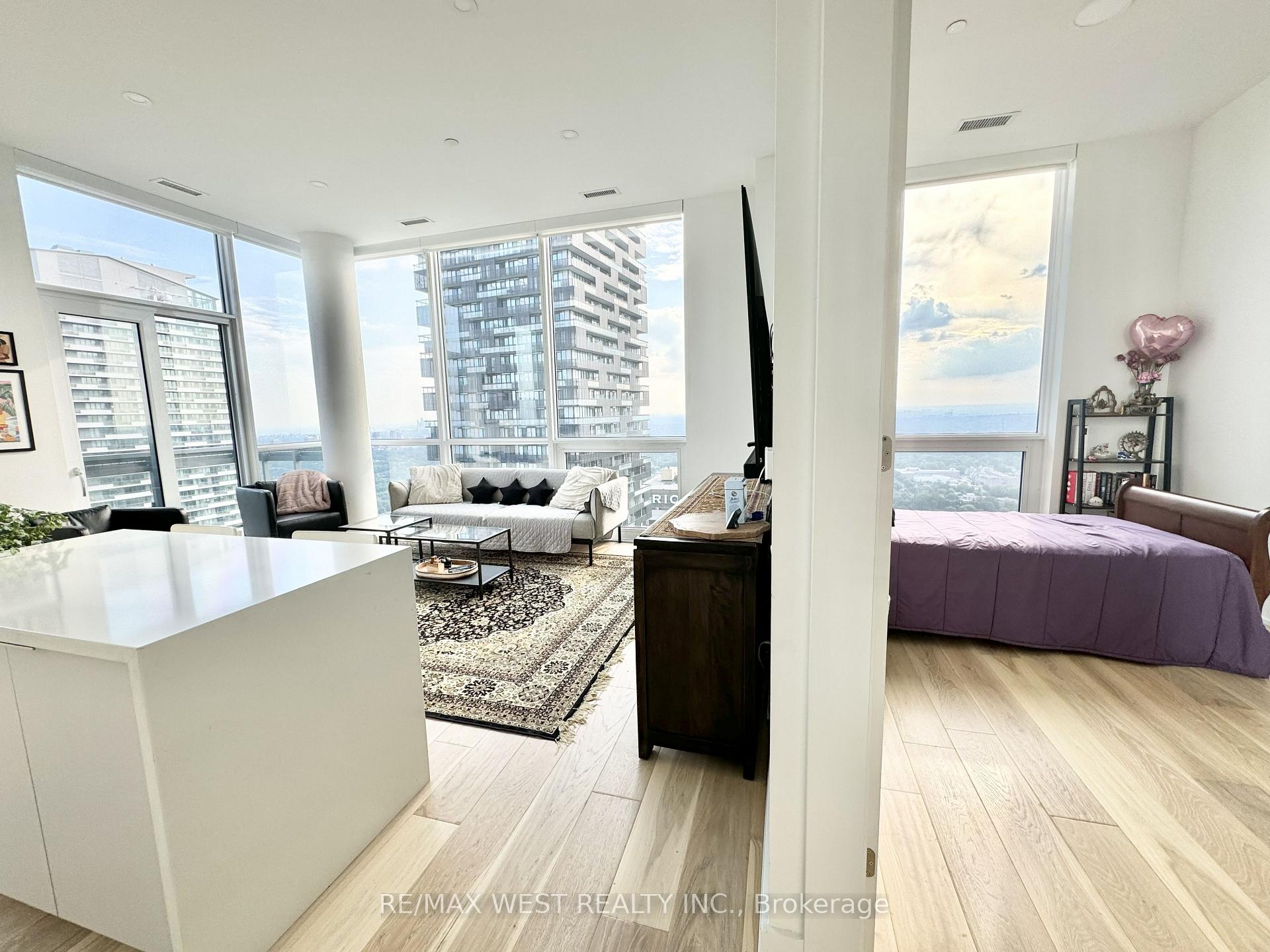 Photo 13 of Unit 4603, 39 Roehampton Avenue, Toronto, Mount Pleasant West — HOMEH