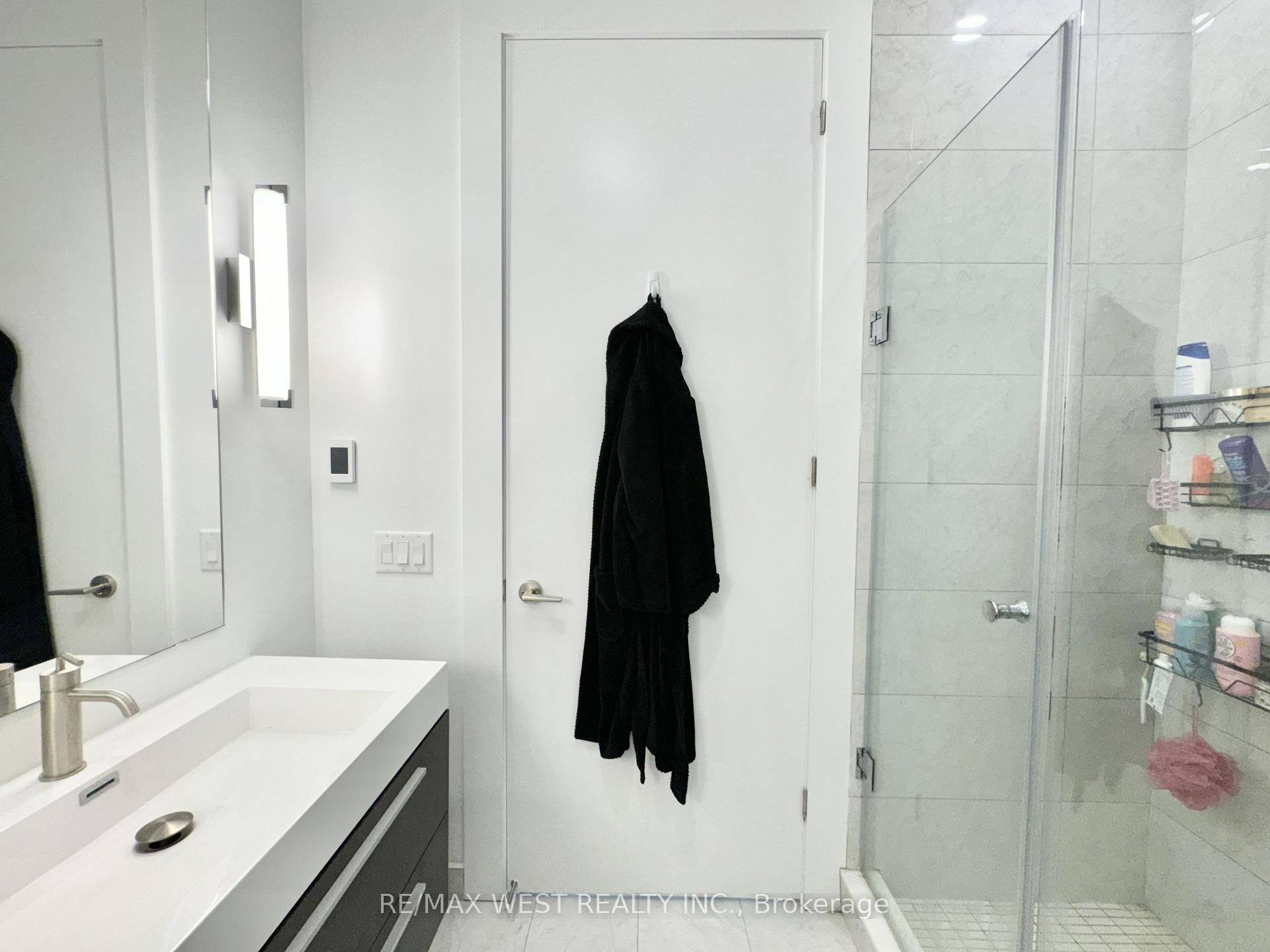 Photo 24 of Unit 4603, 39 Roehampton Avenue, Toronto, Mount Pleasant West — HOMEH