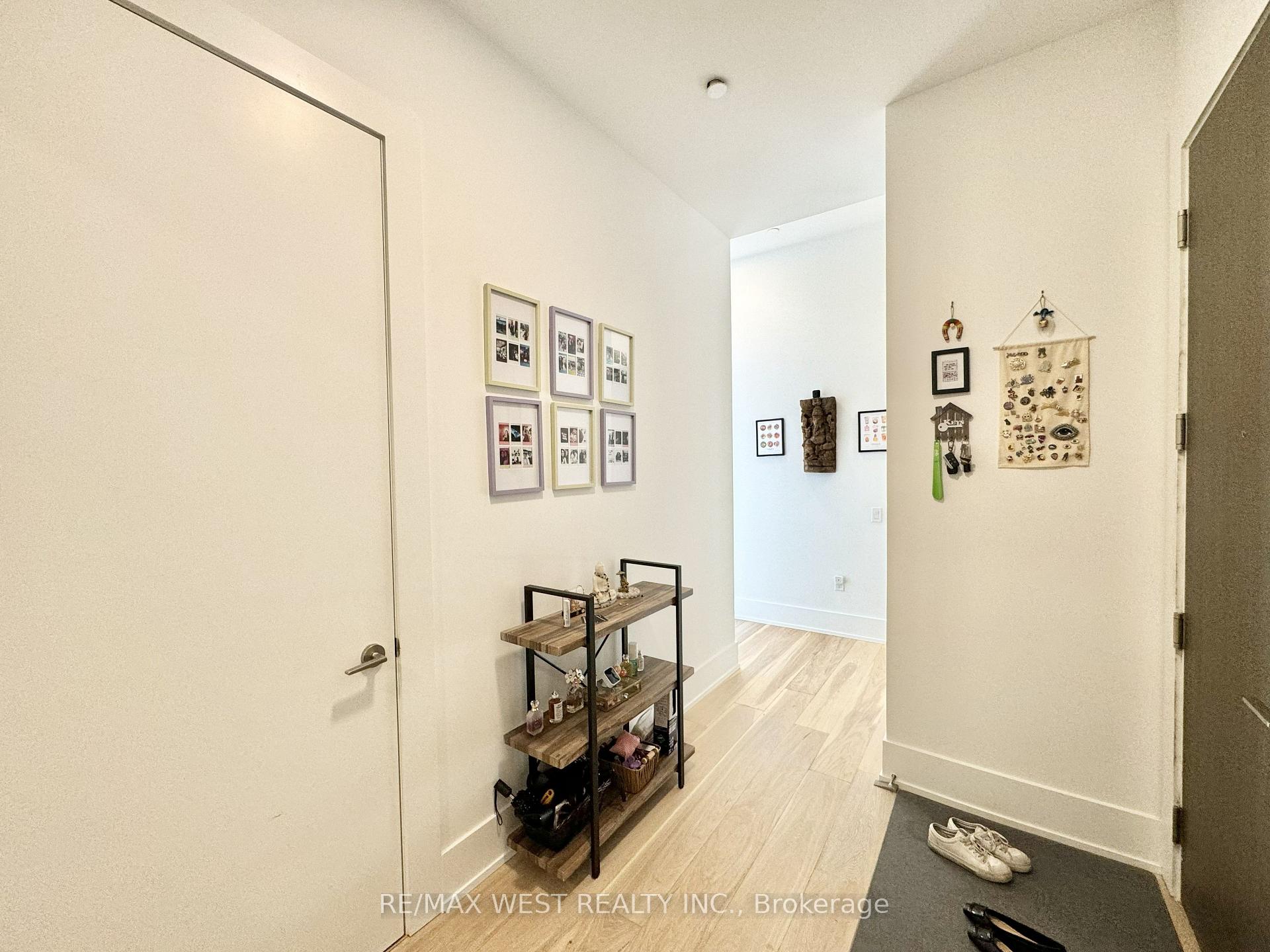 Photo 31 of Unit 4603, 39 Roehampton Avenue, Toronto, Mount Pleasant West — HOMEH