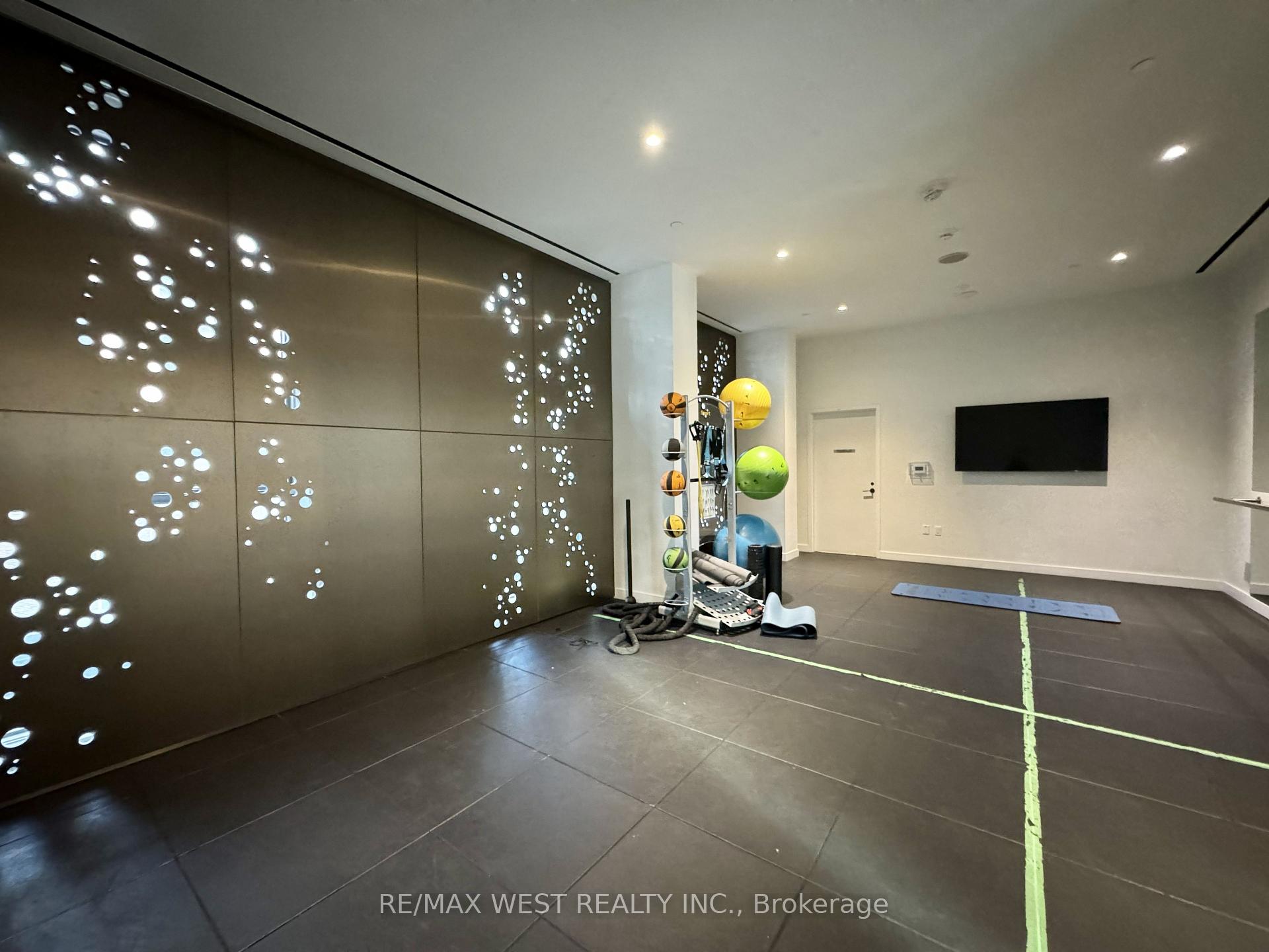 Photo 43 of Unit 4603, 39 Roehampton Avenue, Toronto, Mount Pleasant West — HOMEH