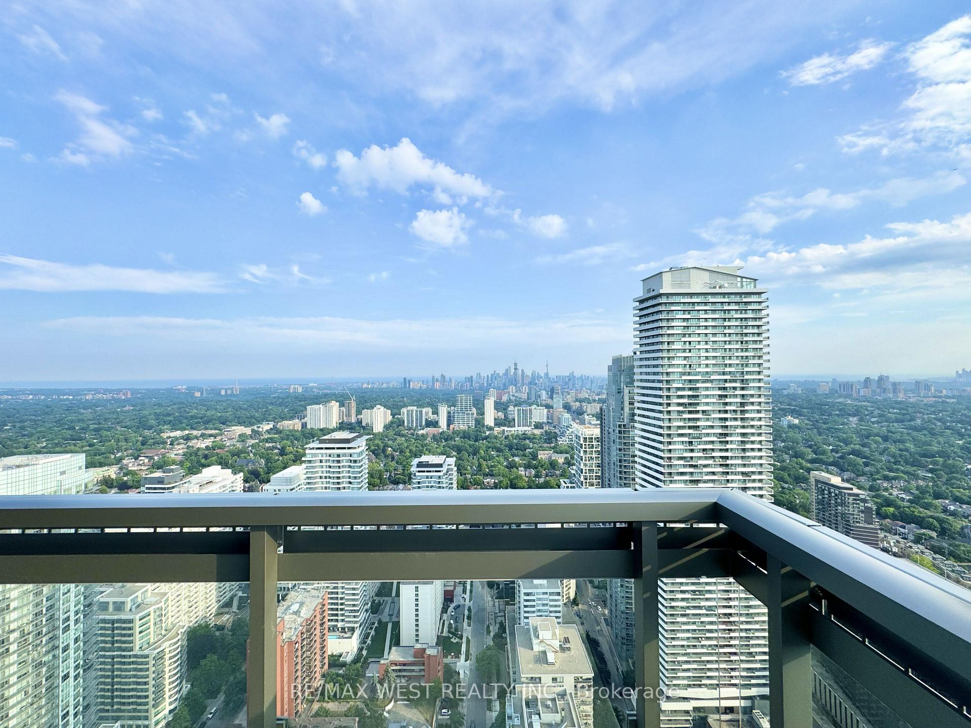 Photo 53 of Unit 4603, 39 Roehampton Avenue, Toronto, Mount Pleasant West — HOMEH