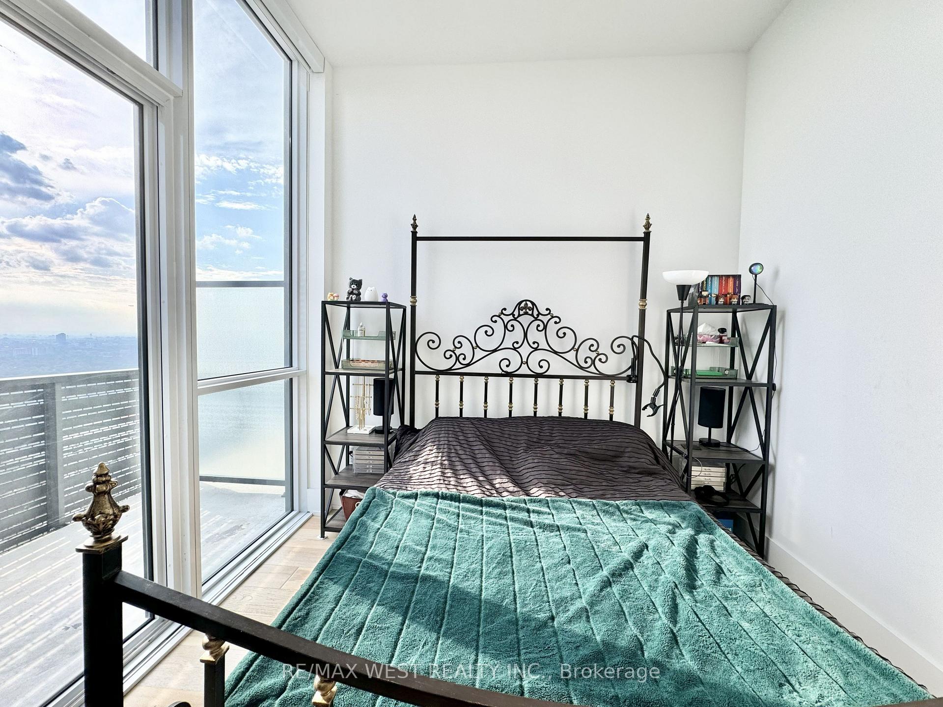 Photo 57 of Unit 4603, 39 Roehampton Avenue, Toronto, Mount Pleasant West — HOMEH