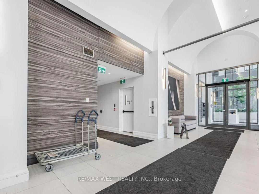 Photo 47 of Unit 4603, 39 Roehampton Avenue, Toronto, Mount Pleasant West — HOMEH